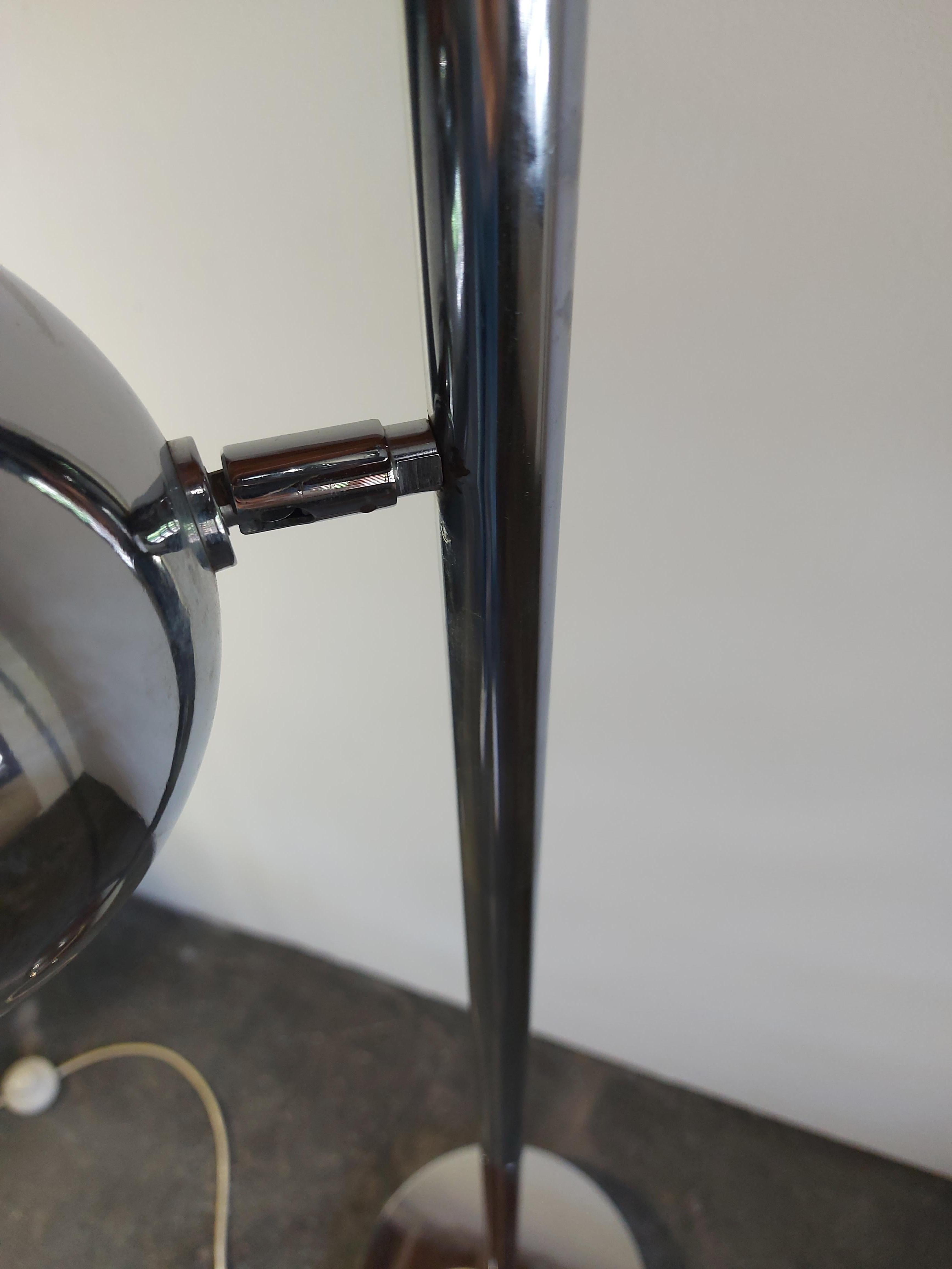 Lampe à poser en forme de globe terrestre 1960 en vente 1