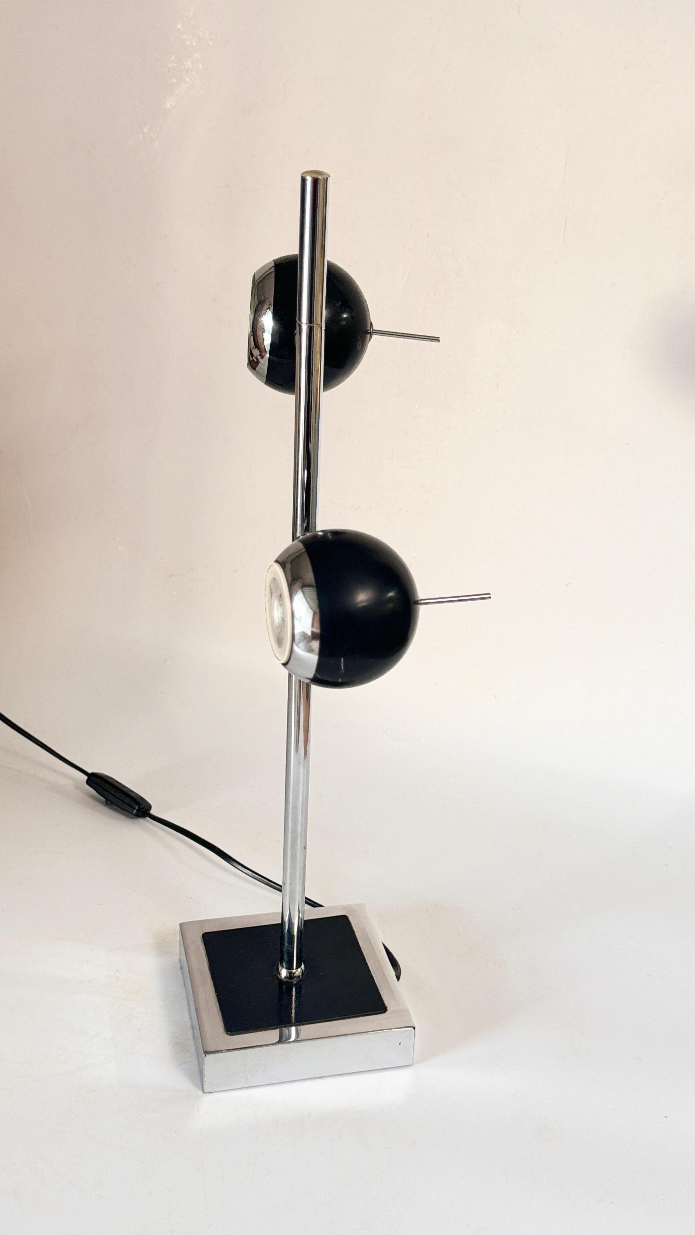 Eyeballs Table Lamp, 1980s Black and Siver Color France Removable globes For Sale 2