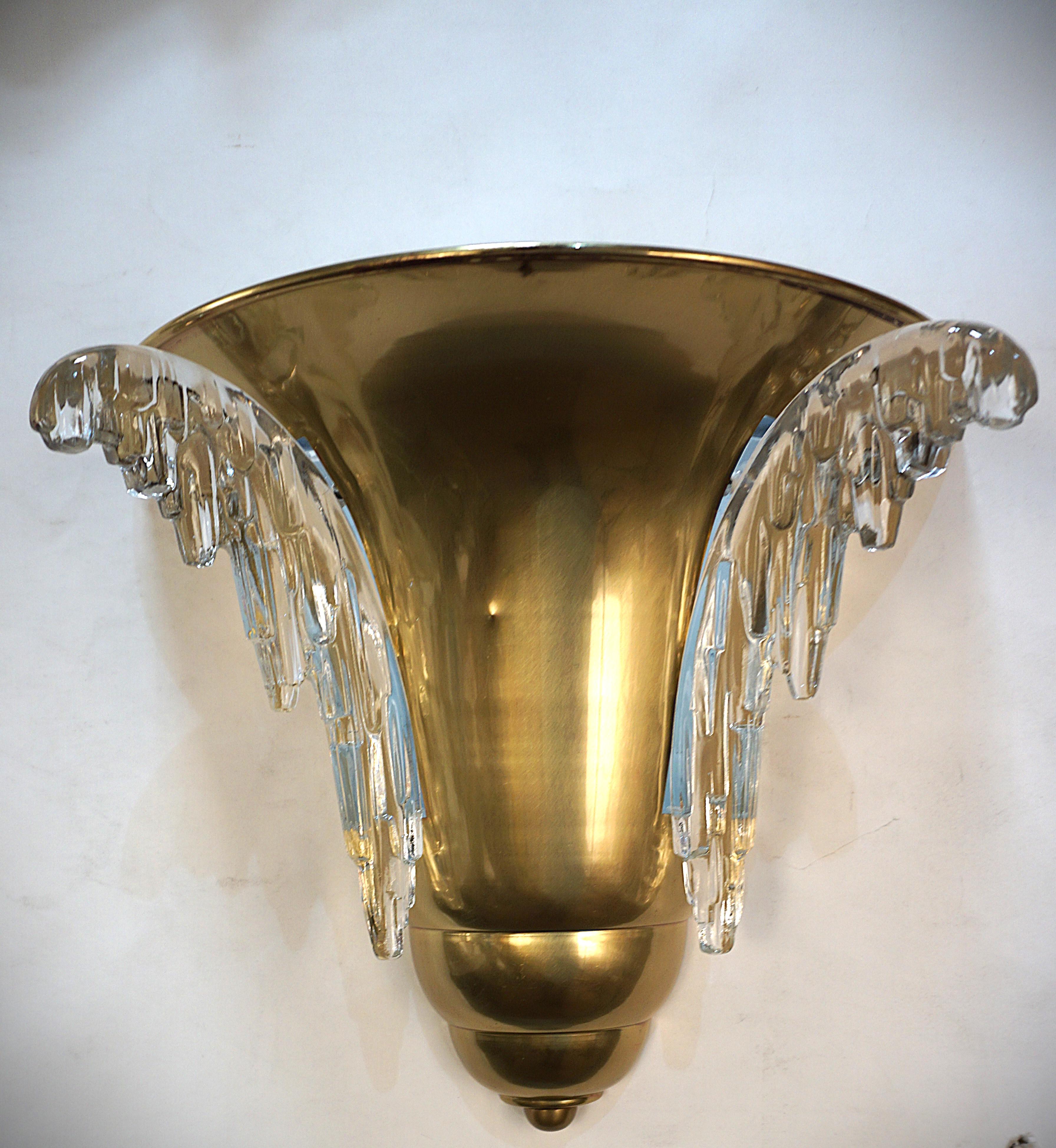 Ezan Petitot 1930's Art Deco Wall Sconce For Sale 3