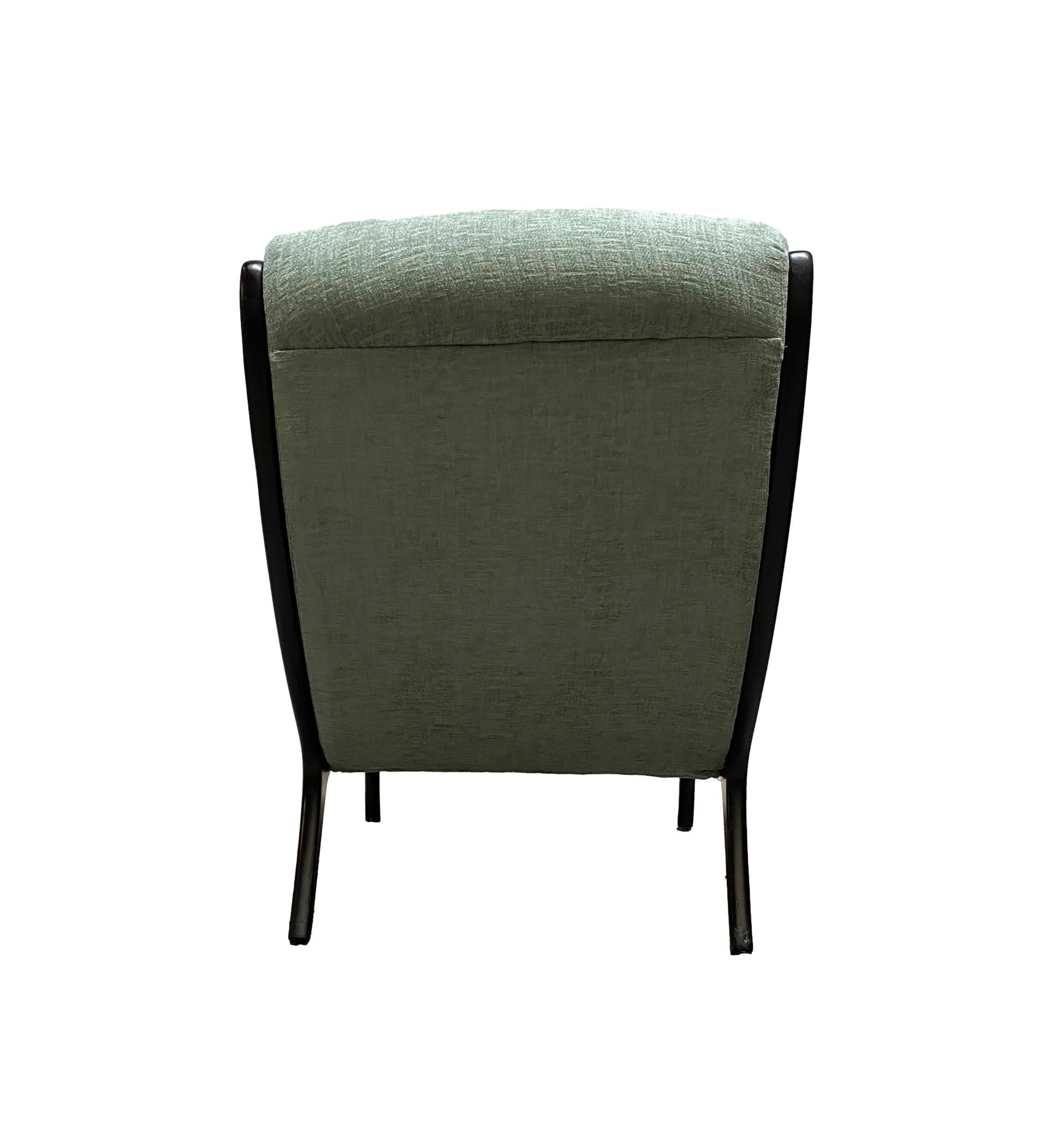 Ezio Longhi para Elam Sillón de madera y tela verde, Italia, 1950 Europeo