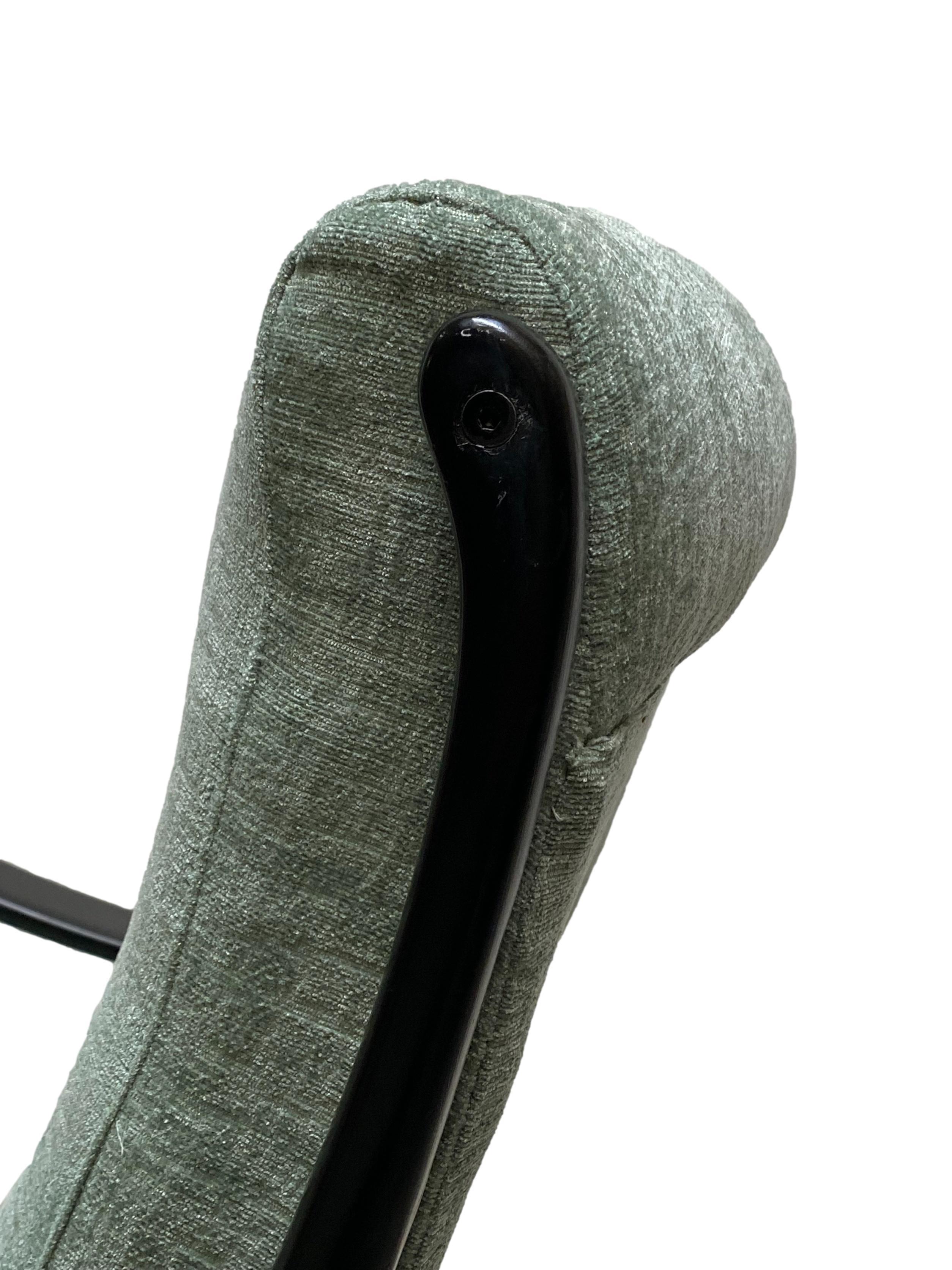 Ezio Longhi para Elam Sillón de madera y tela verde, Italia, 1950 mediados del siglo XX