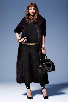 F/13 VERSACE BLACK PATENT LEATHER 24 K GOLD PLATED HARDWARE HANDBAG/SHOULDER Bag