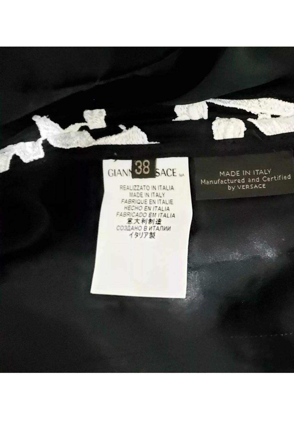 F/2012 Look # 8 Versace Macrame Gothic Cross Robe de cocktail 38 - 2 en vente 6