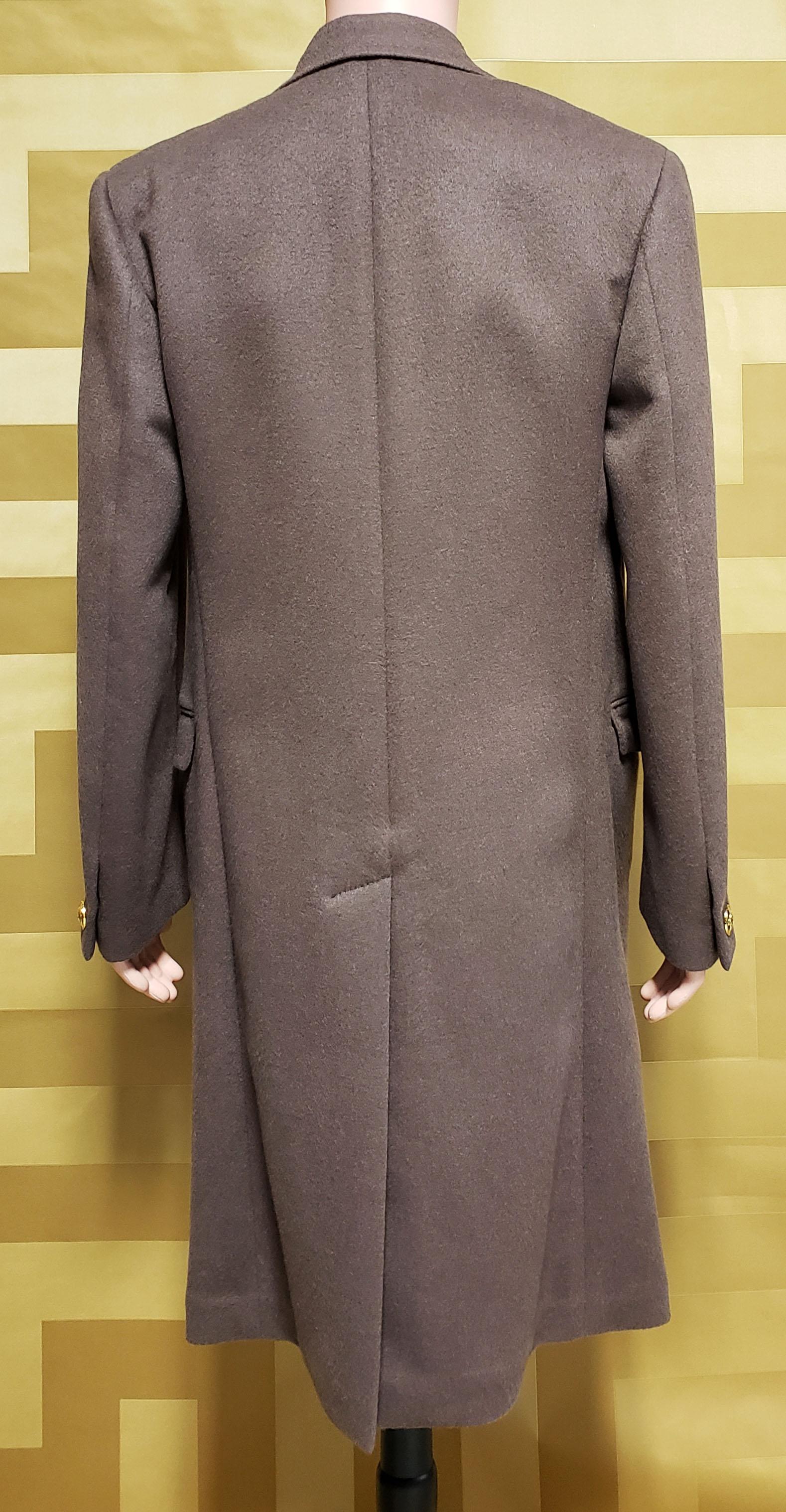 F/2015 L#2 - VERSACE - Manteau marron 100 % CASHMERE avec boutons dorés 50 - 40 Pour hommes en vente