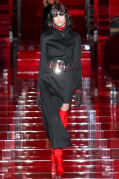 F/2015 LOOK#1 NEW VERSACE BLACK w/RED EMBROIDERED GREEK SUEDE BELT 70/28