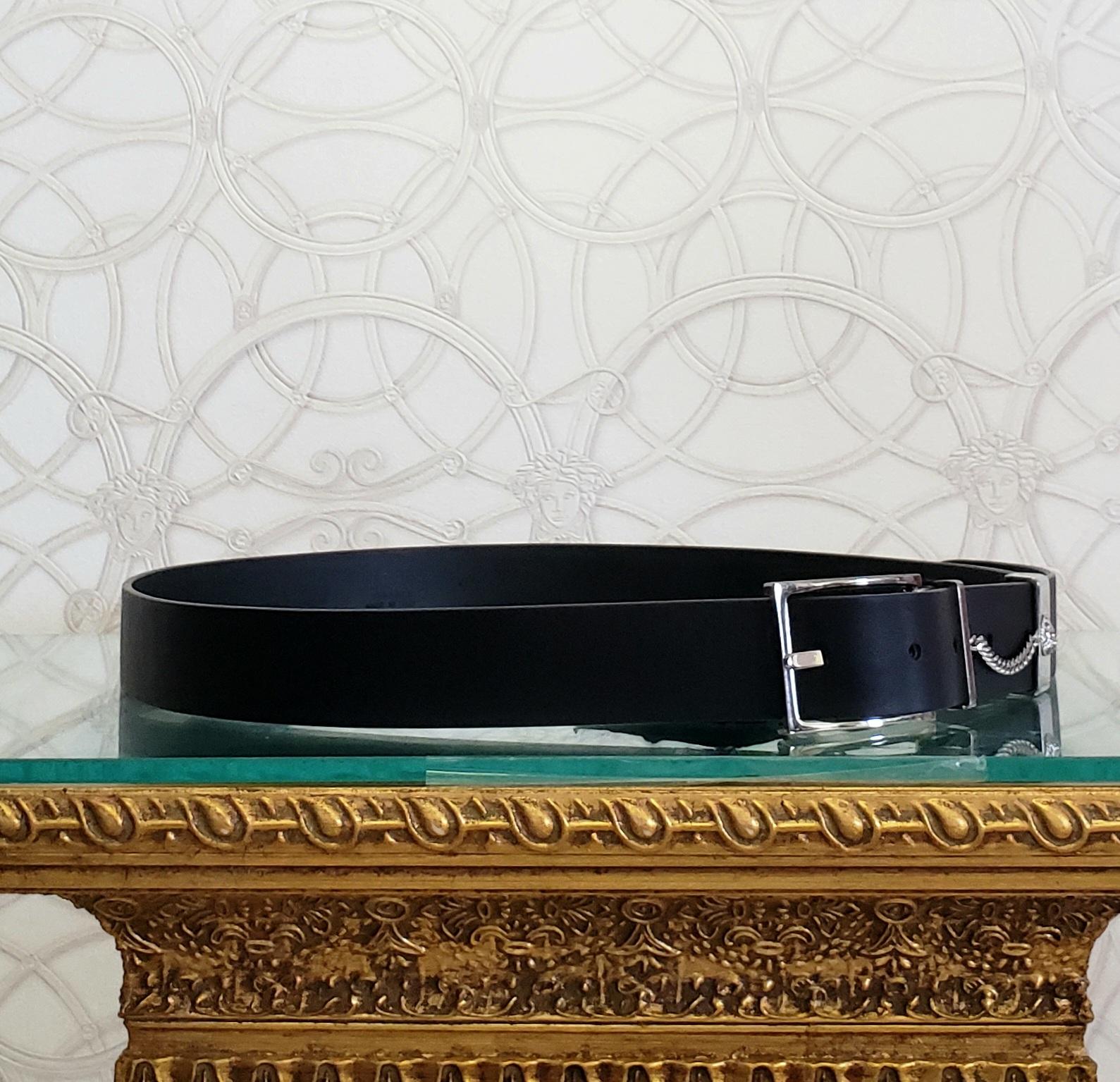 Black F/2016 VERSUS+VACCARELLO BLACK LEATHER BELT w/SILVER-TONE LION HARDWARE 90/36 For Sale