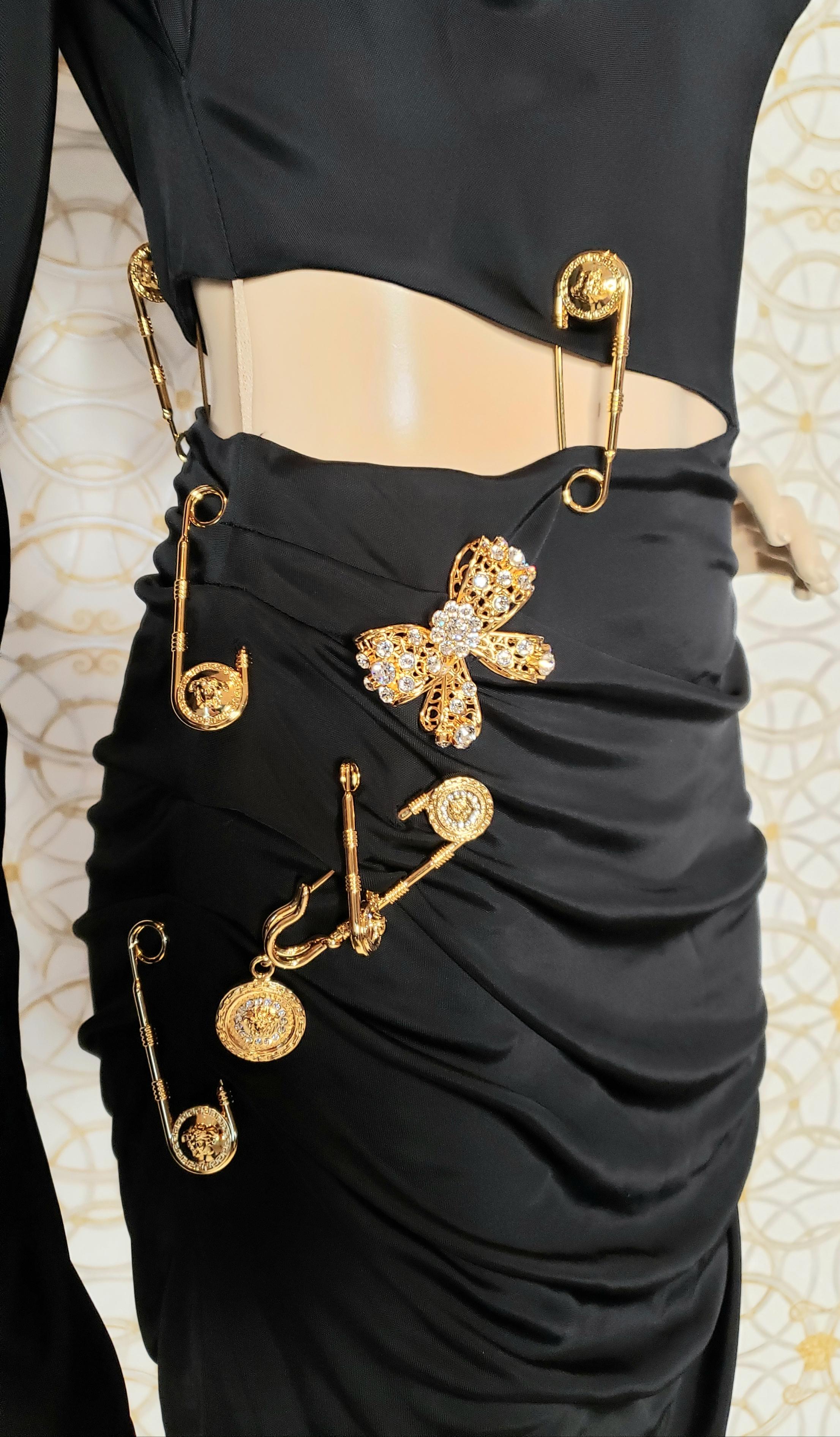  F/2019 look # 26 BLACK PIN UP KNIT COCKTAIL MINI Dress, IT 40 - US 4 - 6 3