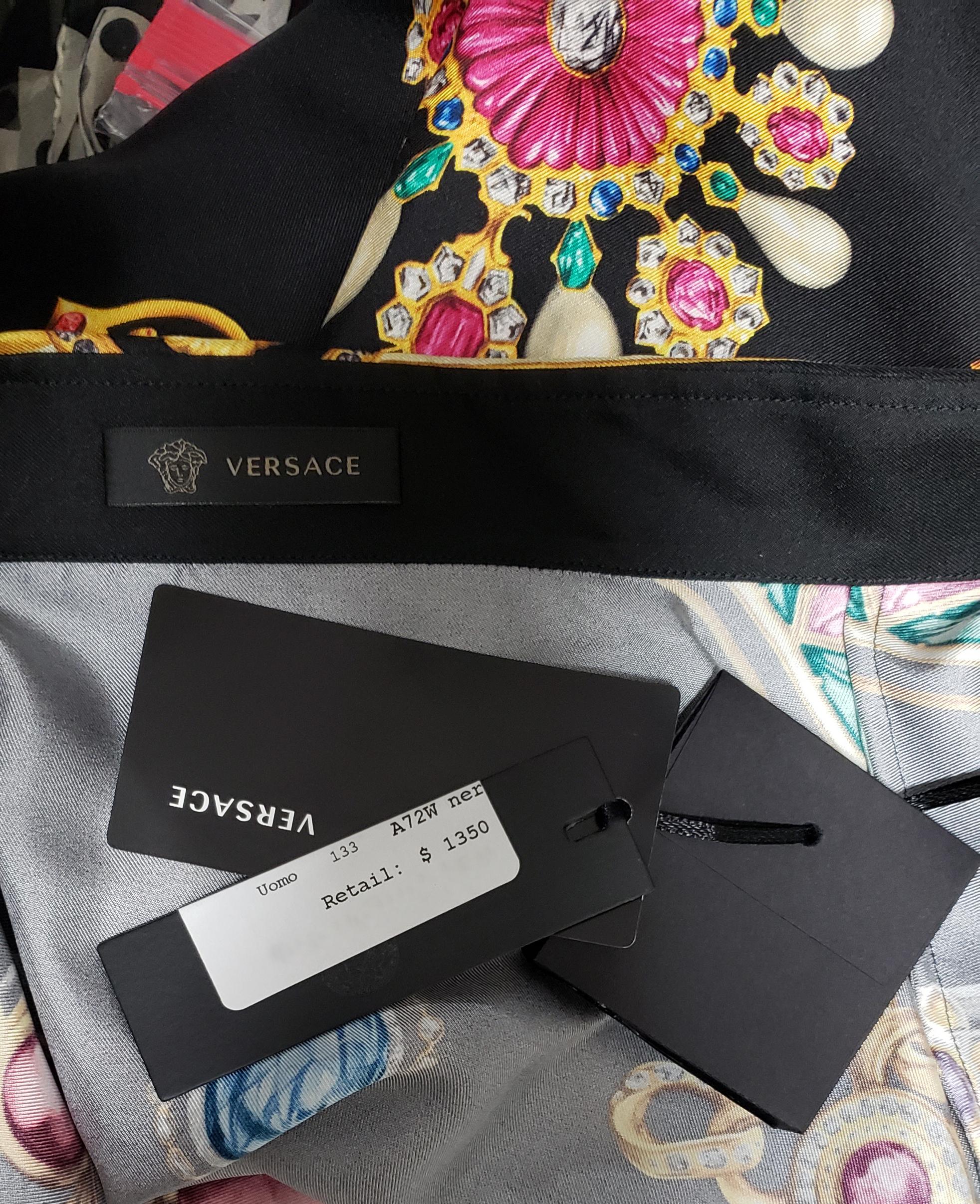 F/2019 Look # 51 NUEVA CAMISETA VERSACE NEGRA CON IMPRESIÓN DE DIAMANTES 100% SEDA IT 48, 52, 60 9