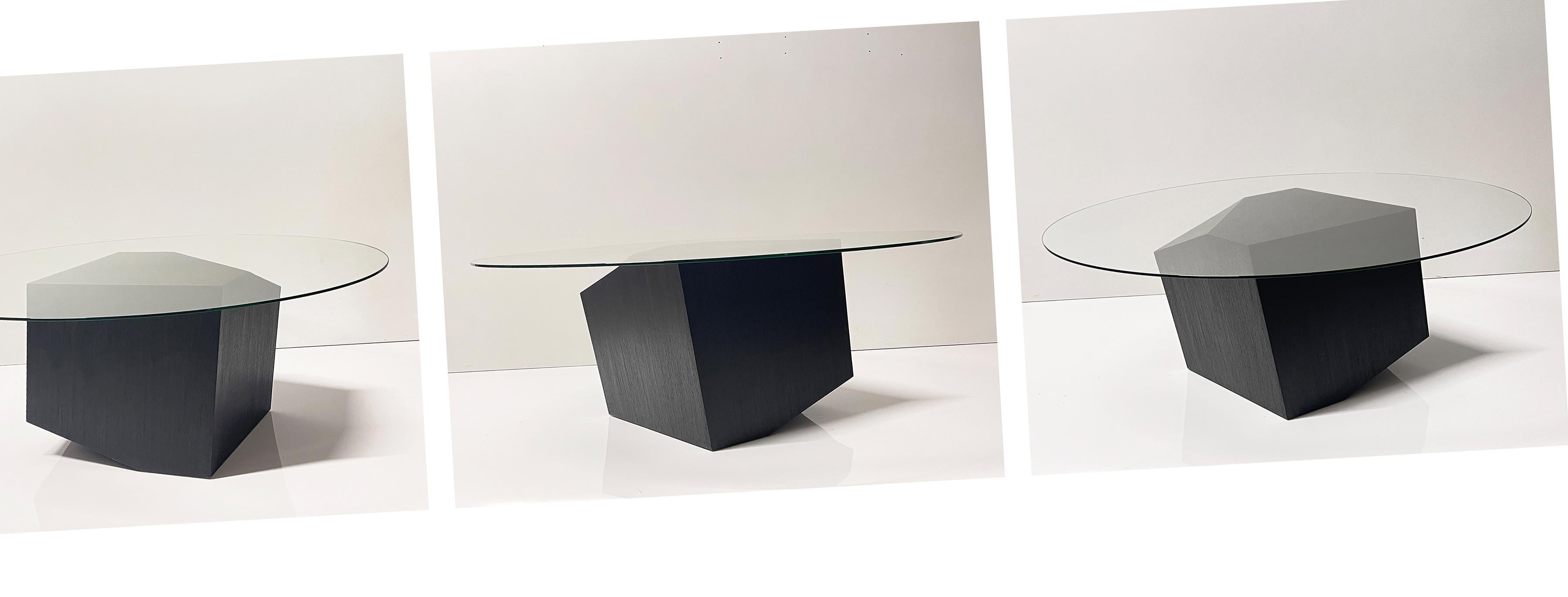 'f a m k e'  moderner esstischsockel von william earle . (Minimalistisch) im Angebot