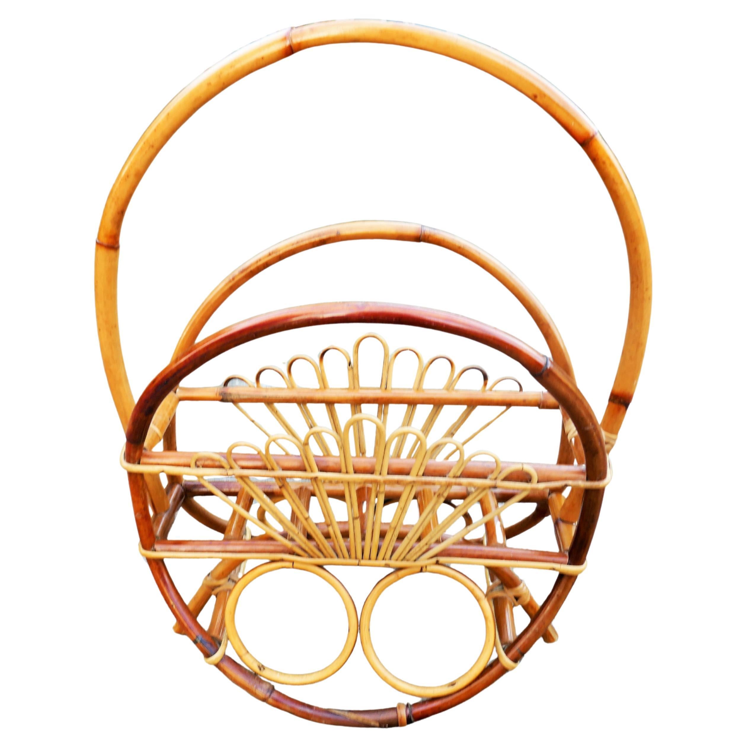 Bamboo rattan magazine rack
Good condition.
Thanks