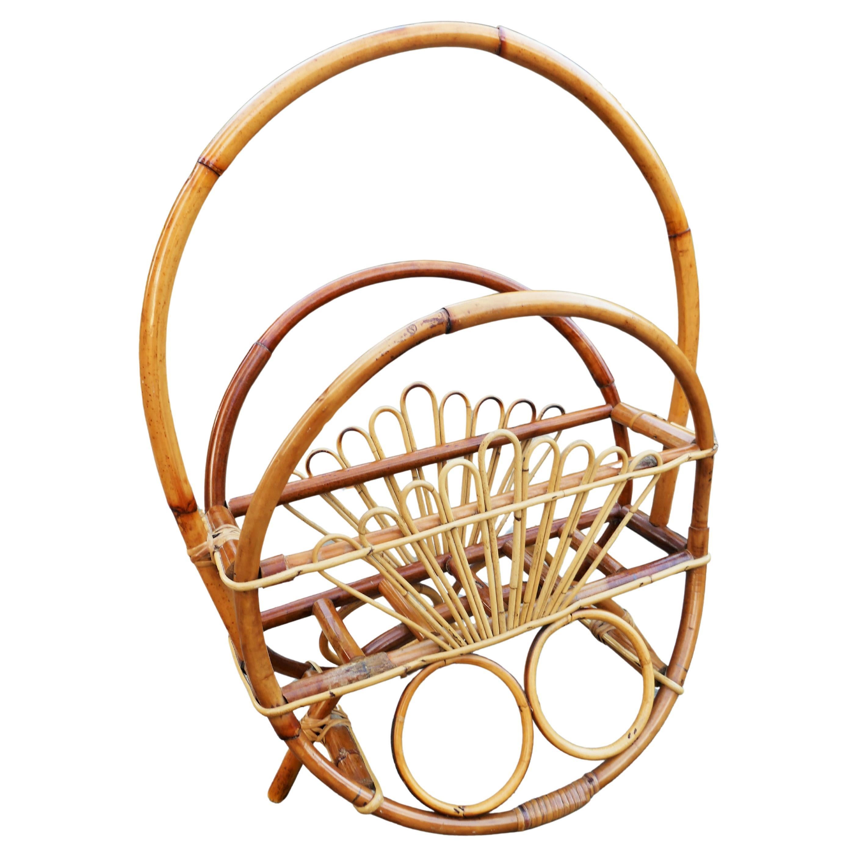 Moderno Bamboo rattan magazine rack in vendita