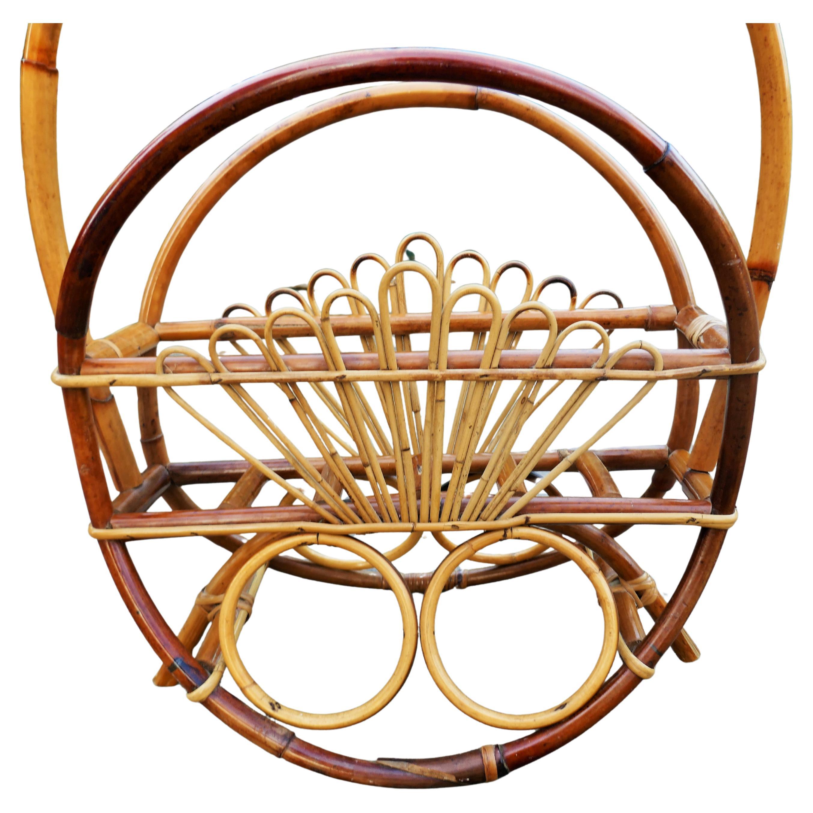 Mid-20th Century Bamboo rattan magazine rack in vendita