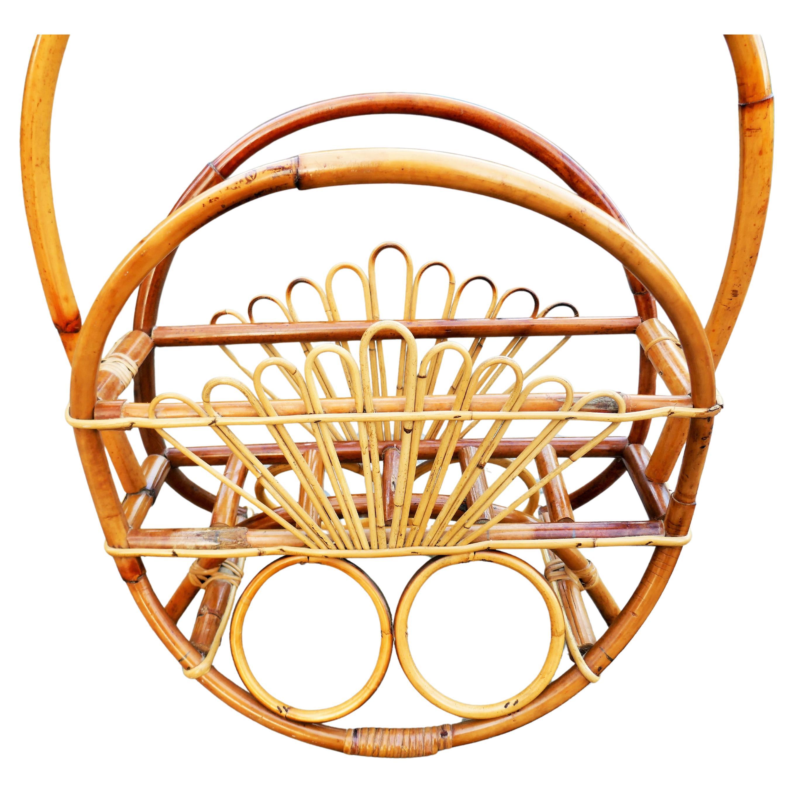 Bamboo rattan magazine rack in vendita 1