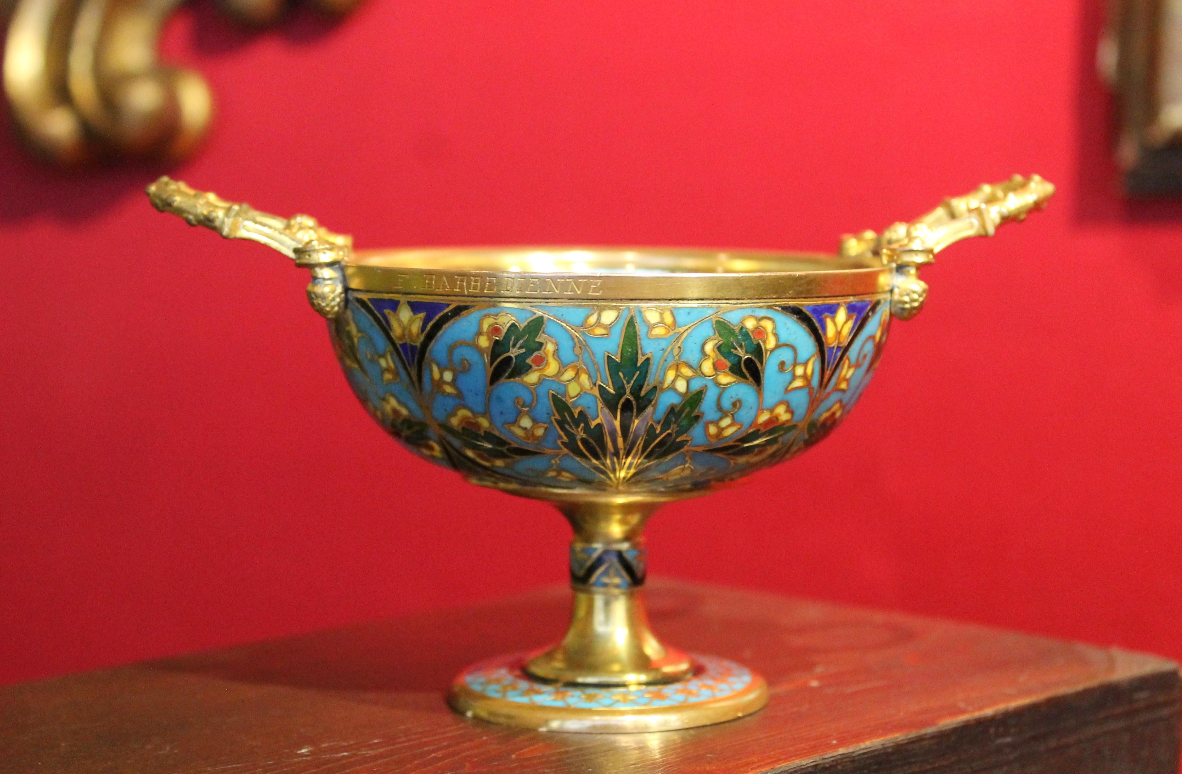 This French 19th Century antique lovely bronze and cloisonnè enamel tazza or cup with handles is an artwork made by Ferdinand Barbedienne (1810–1892). This Napoleon III period little and refined bowl is an oriental style decorative or vitrine object