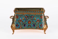 F. Barbedienne, Eine Suite aus drei französischen Jardinieres aus Goldbronze und Champleve-Emaille