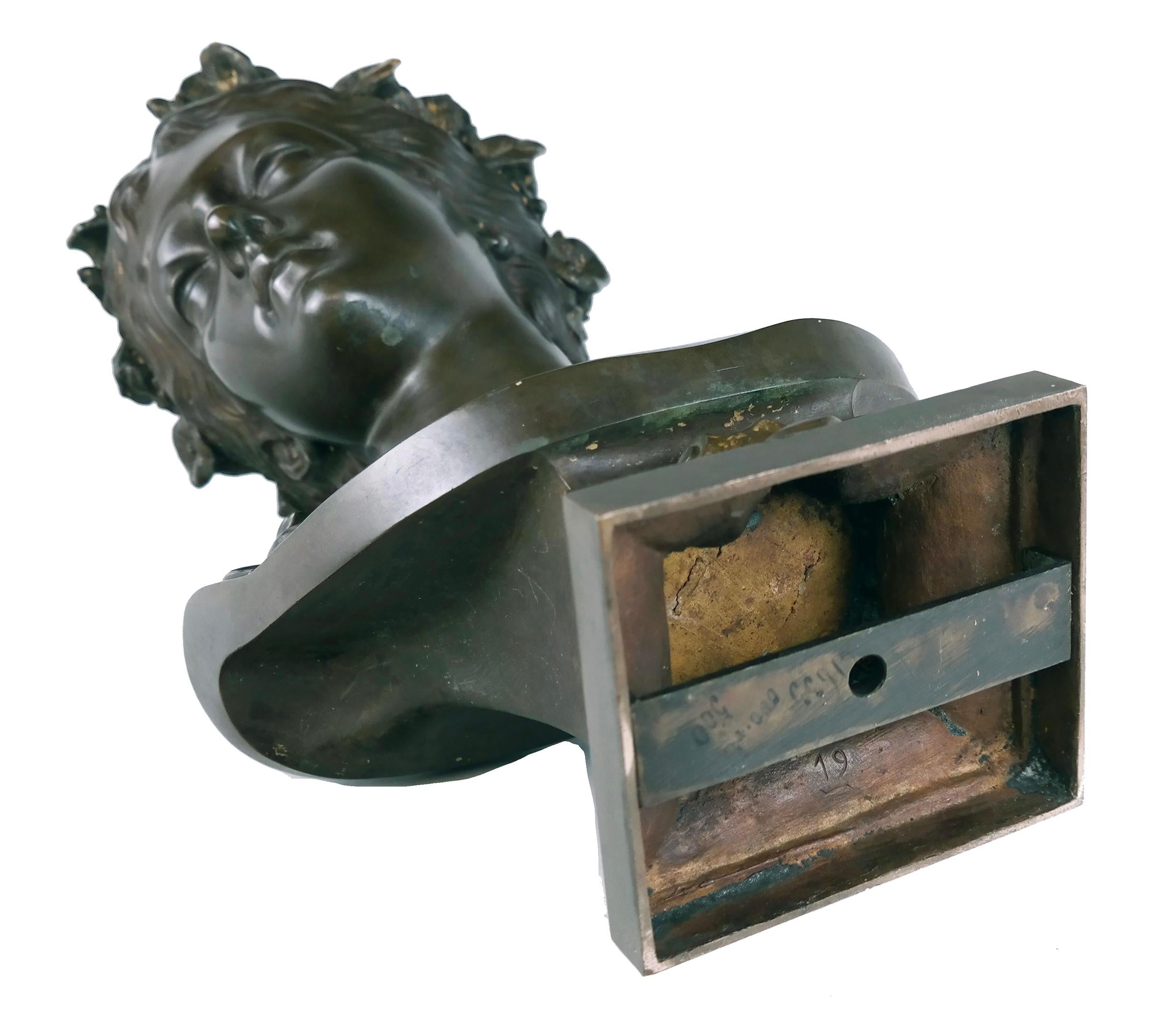 F. Barbedienne Busto di donna in bronzo in vendita 4