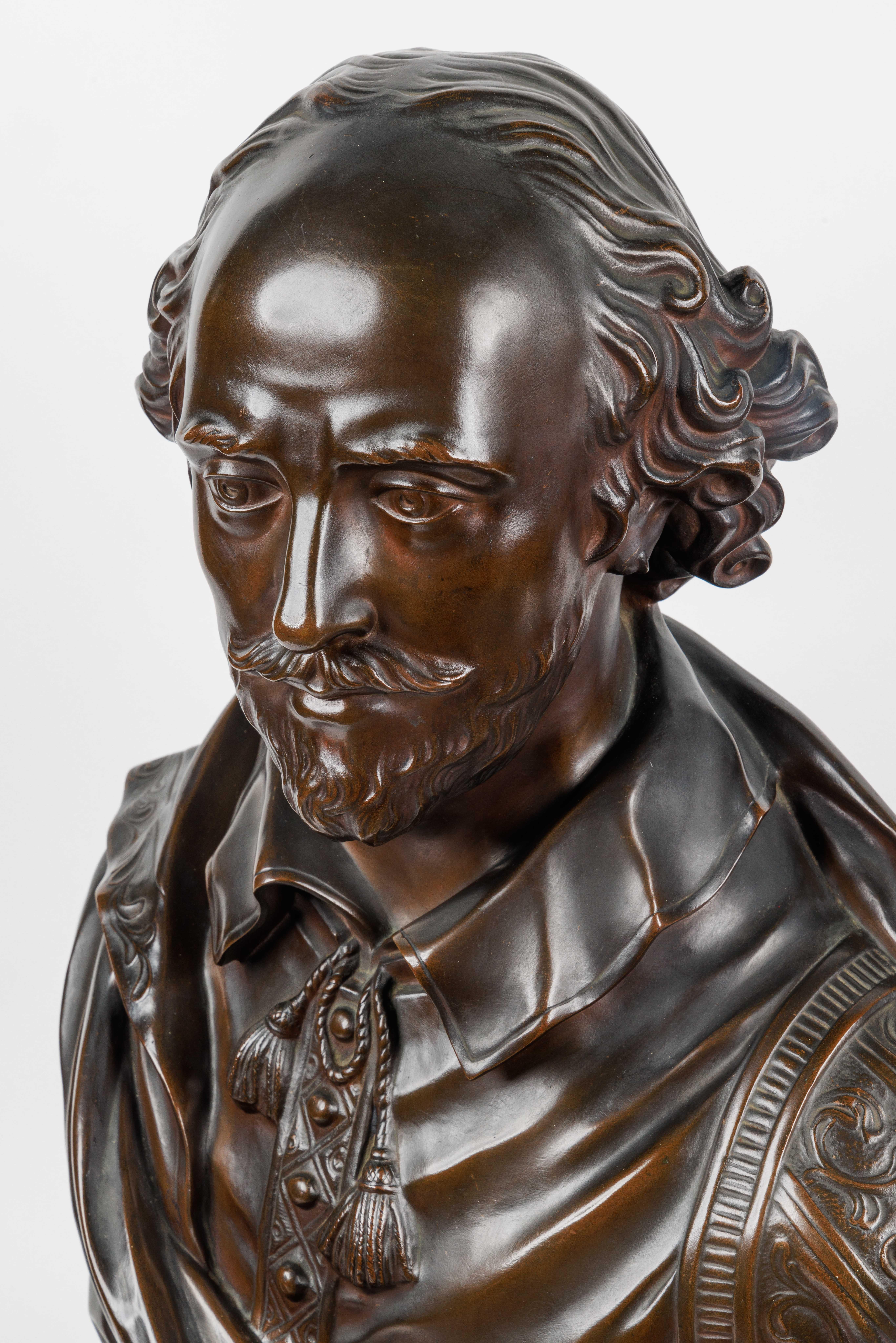 A Monumental French Patinated Bronze Bust of William Shakespeare, after Houdon For Sale 1