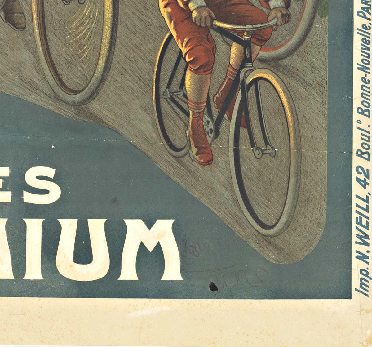 Affiche originale de bicyclette française ancienne Cycles Omnium, datant de la fin des années 1880-1890.   Imprimante :  N. Weill, Paris, France.   Support en lin d'archivage et prêt à être encadré.   Il y avait une zone dans la partie supérieure du