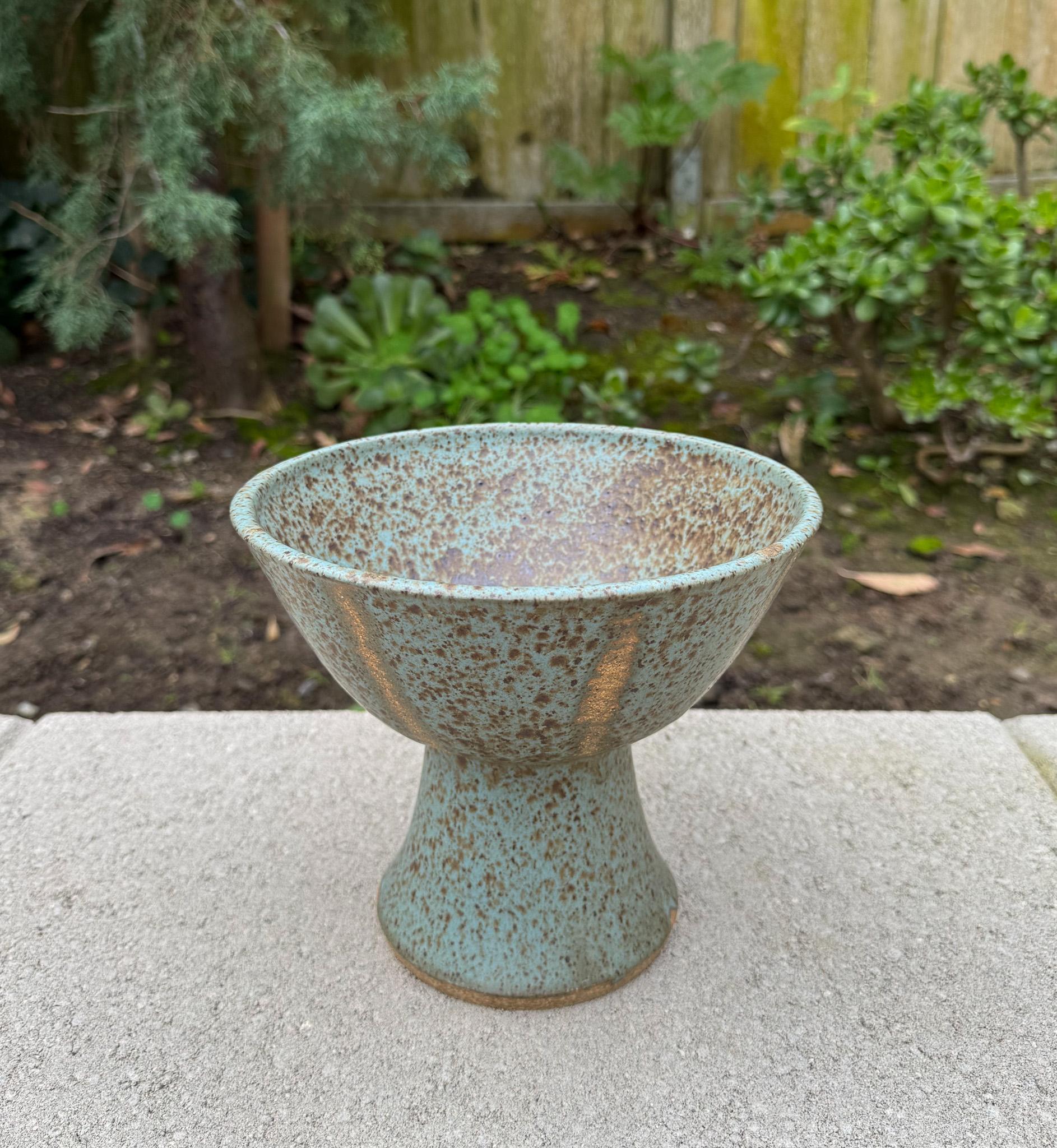 Americano F. Vaso a calice in gres smaltato di Carlton Ball, Stati Uniti, 1960 ca. in vendita
