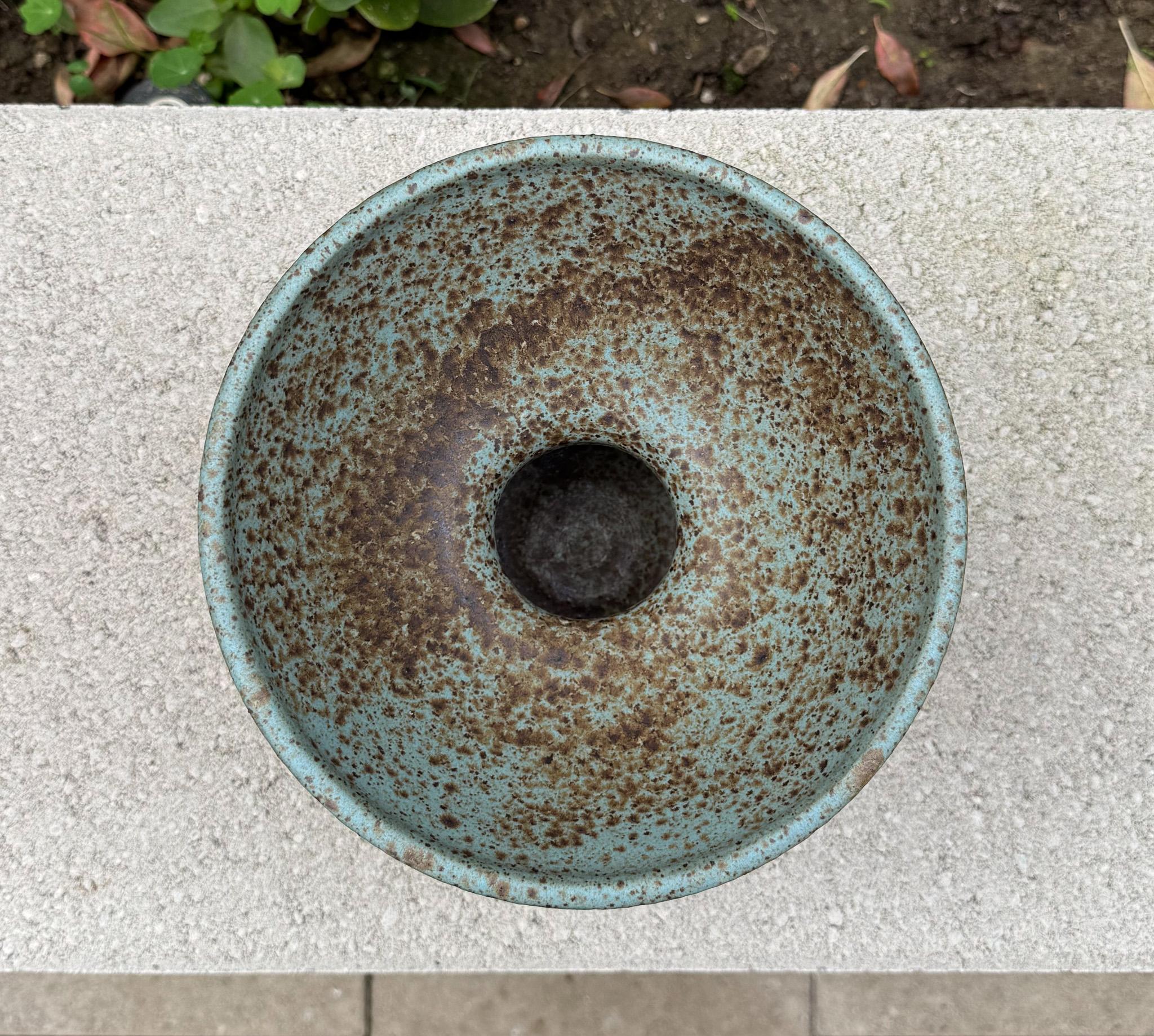 Ceramica F. Vaso a calice in gres smaltato di Carlton Ball, Stati Uniti, 1960 ca. in vendita