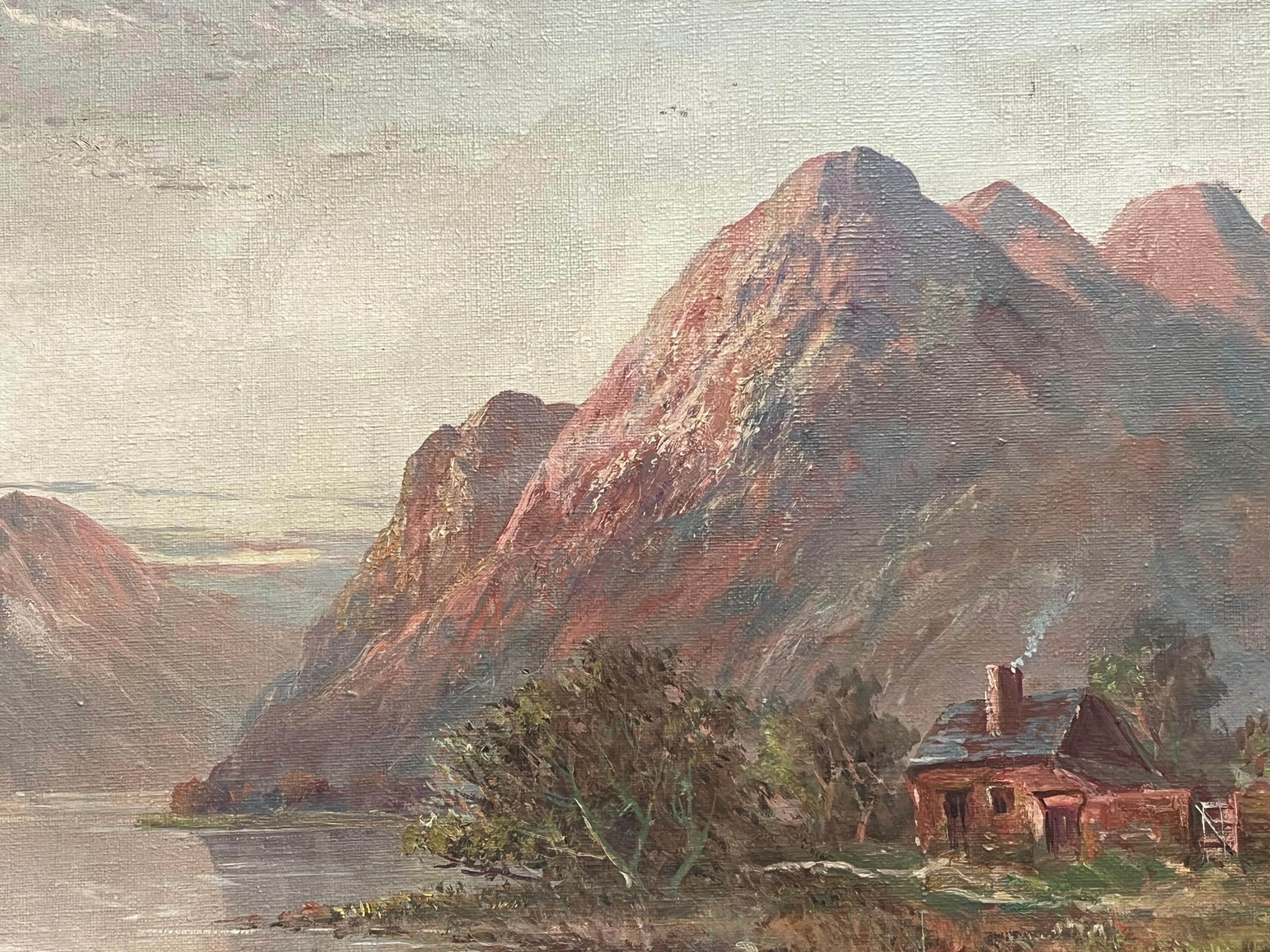 Ancien chalet de bord de lac écossais Highland Quiet dans l'ombre de Lochgoilhead - Marron Landscape Painting par F. E. Jamieson