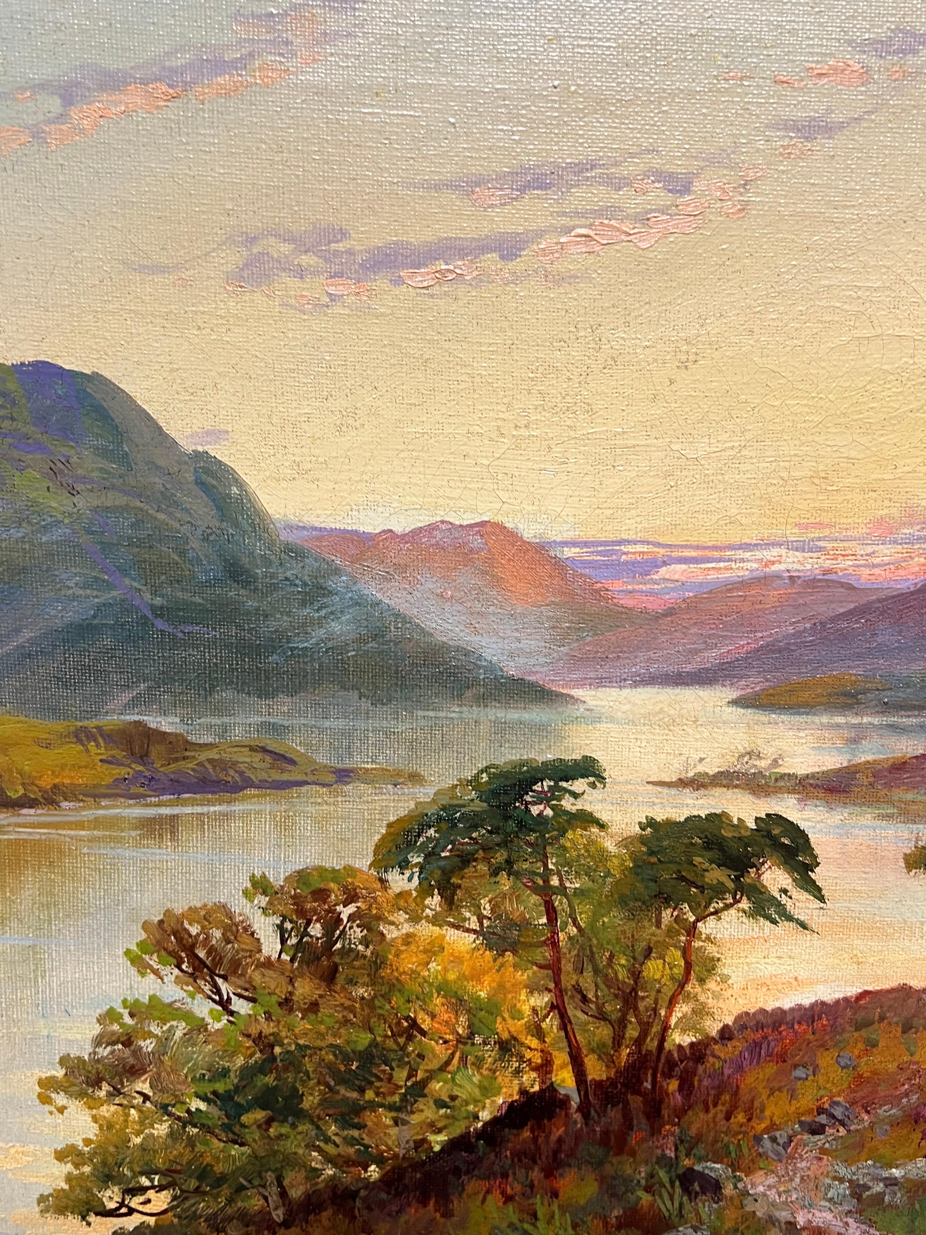 Antico dipinto a olio su tela con firma di un pittore delle Highlands scozzesi con scena del lago al tramonto - Landscape Painting Marrone di F. E. Jamieson