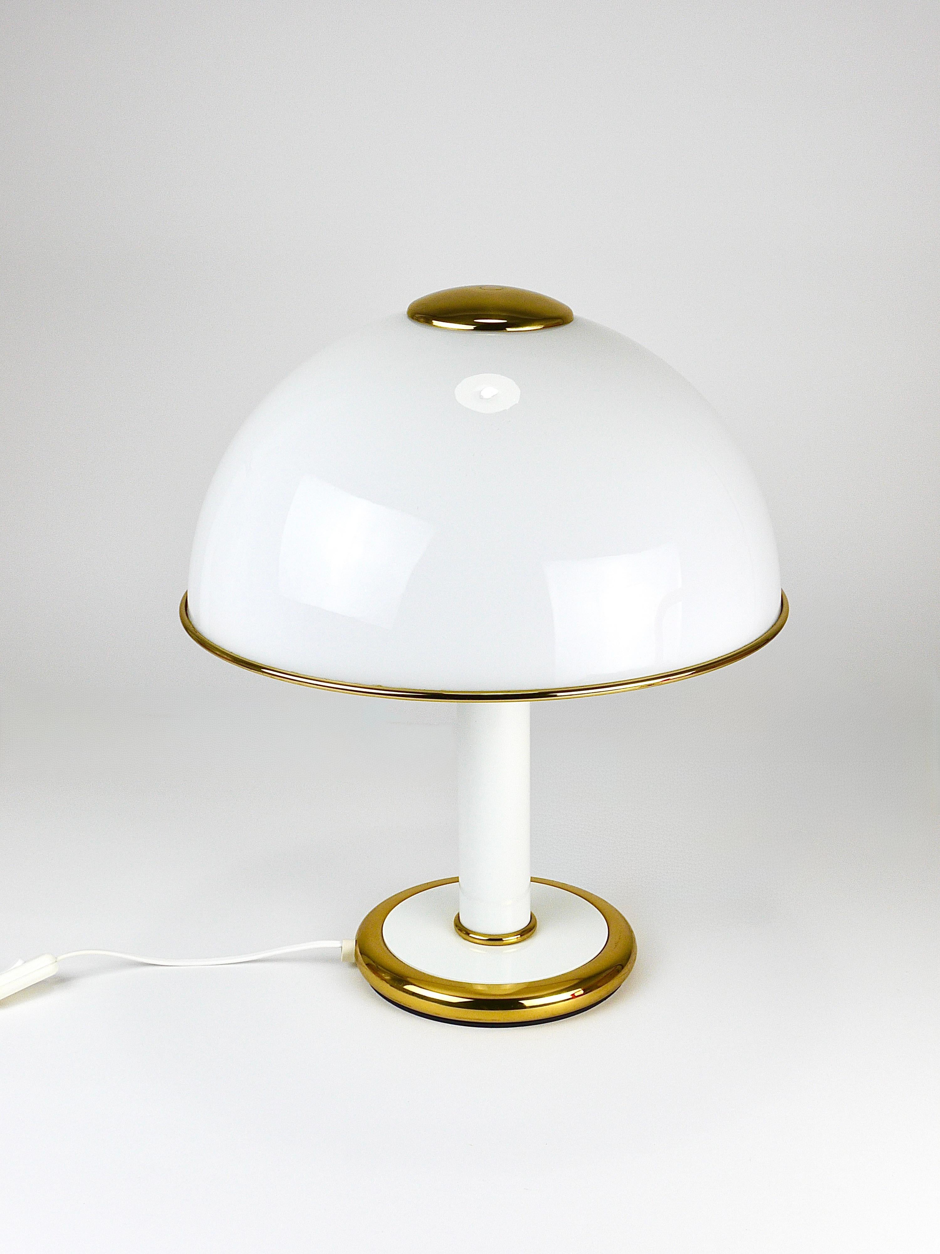 F. Fabbian Lámpara auxiliar de mesa de cristal de Murano dorado y blanco en forma de seta, Italia, años 70 en venta 6