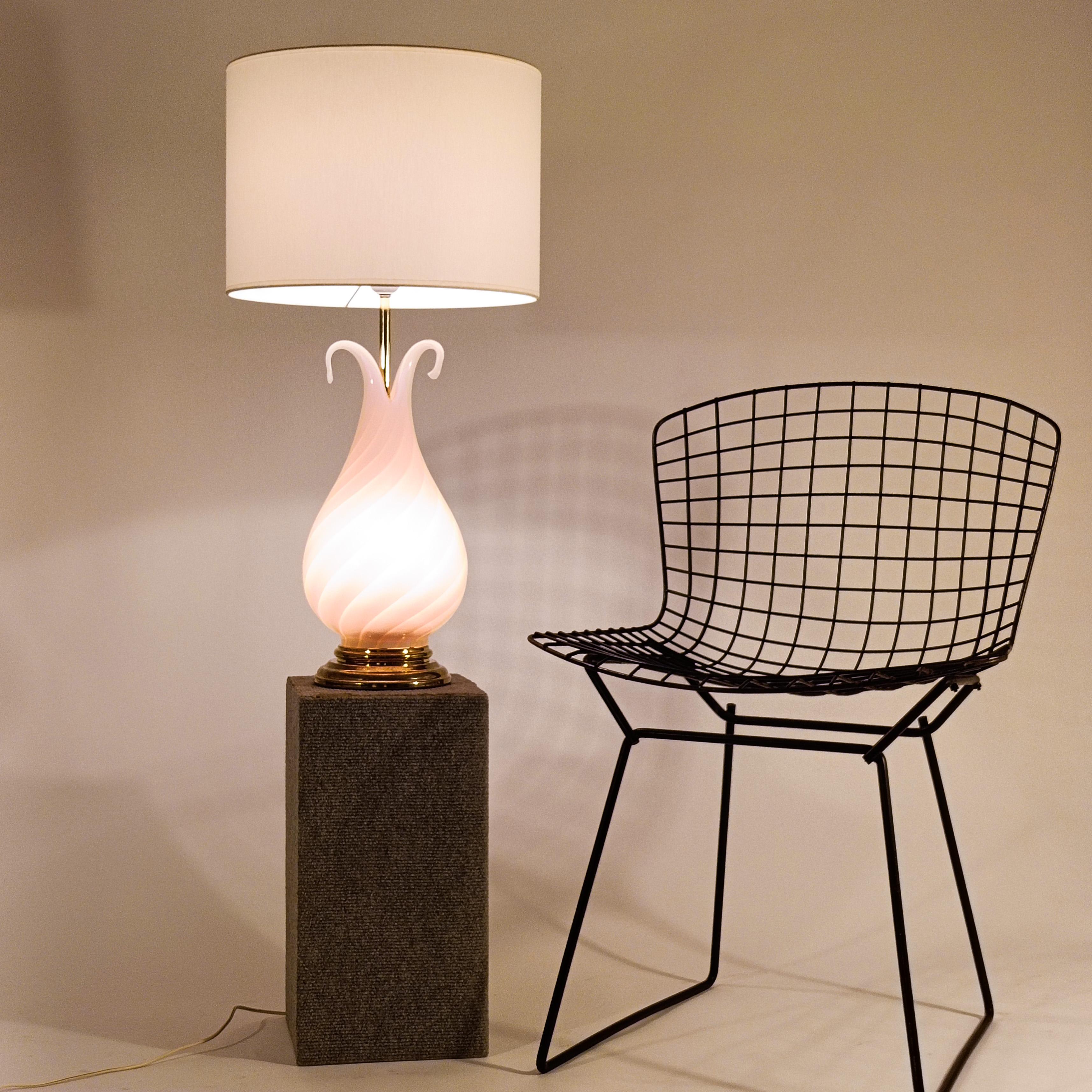 F. Fabbian. Lampe de table post-moderne en verre de Murano soufflé à la main, Italie, années 1970 en vente 4
