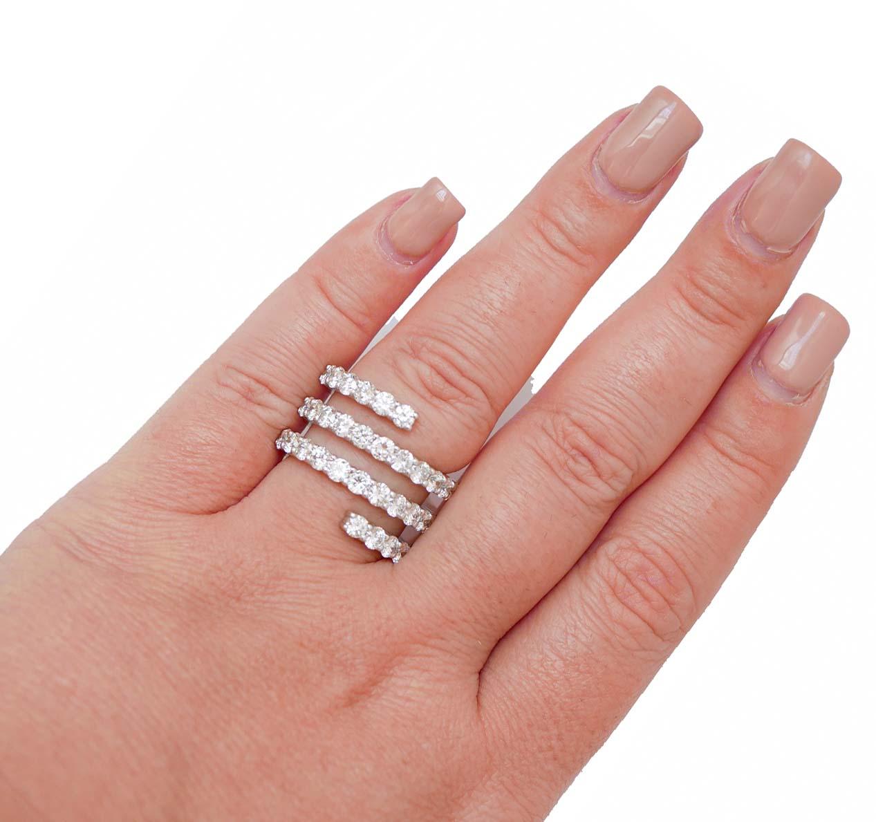 Color F/G, claridad VVS1 Diamantes de 3,72 quilates, anillo de oro blanco de 18 quilates. en Nuevo estado para la venta en Marcianise, Marcianise (CE)