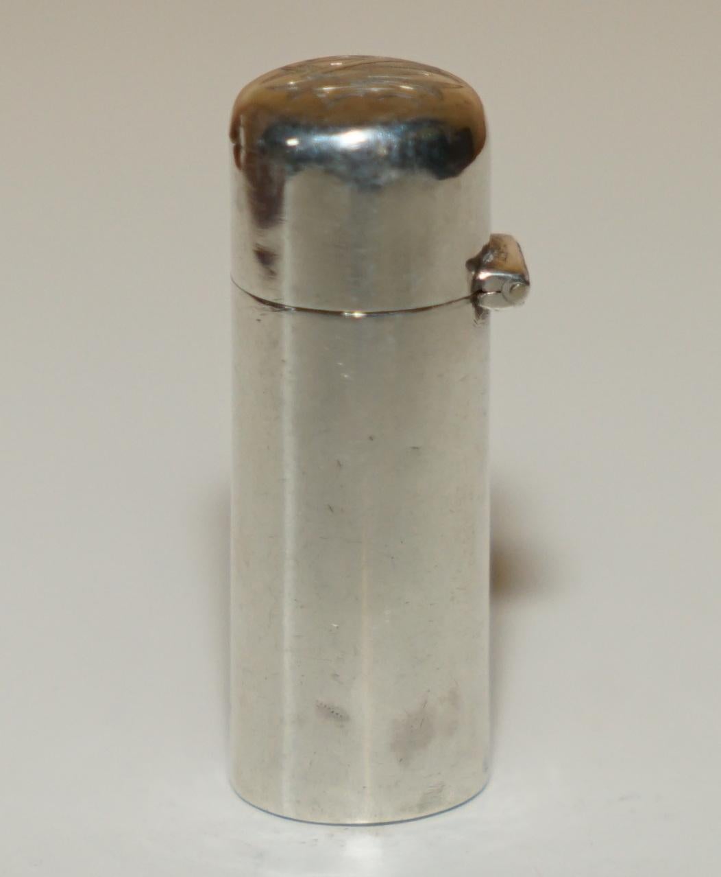 F J H THOMAS 1889 HALLMARKED STERLING SILVER REPOUSSE ViCTORIAN SCENT BOTTLE en vente 1