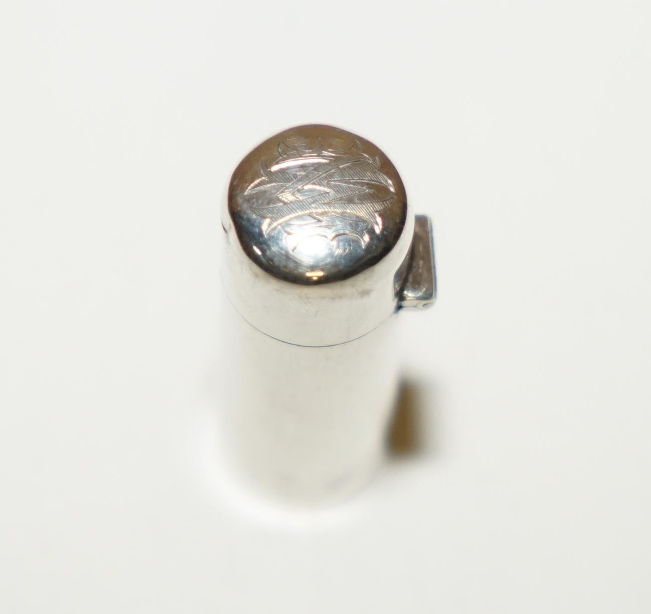 F J H THOMAS 1889 HALLMARKED STERLING SILVER REPOUSSE ViCTORIAN SCENT BOTTLE en vente 2