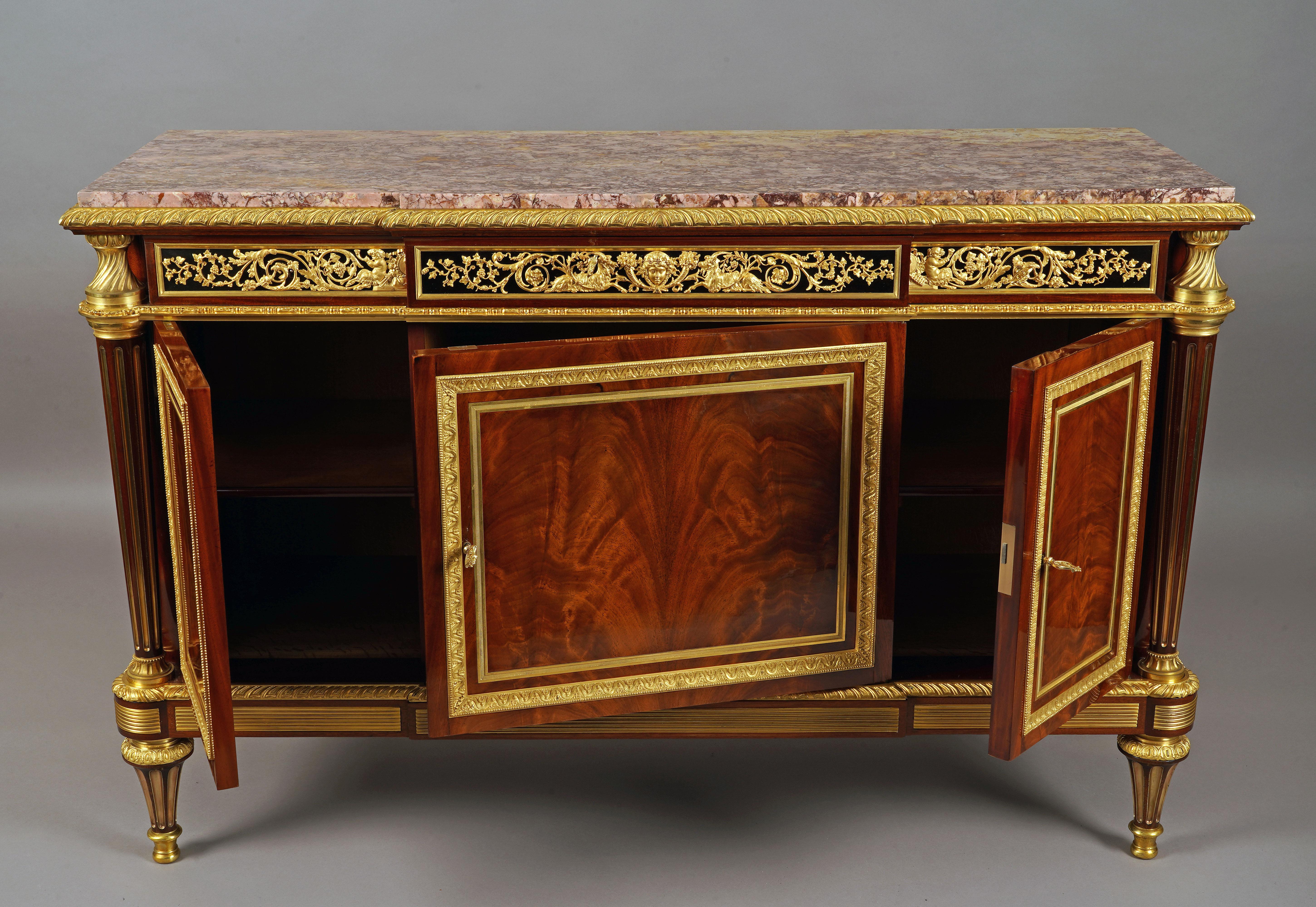 F. Schmit, Louis XVI style Commode, France, circa 1876 In Good Condition For Sale In PARIS, FR