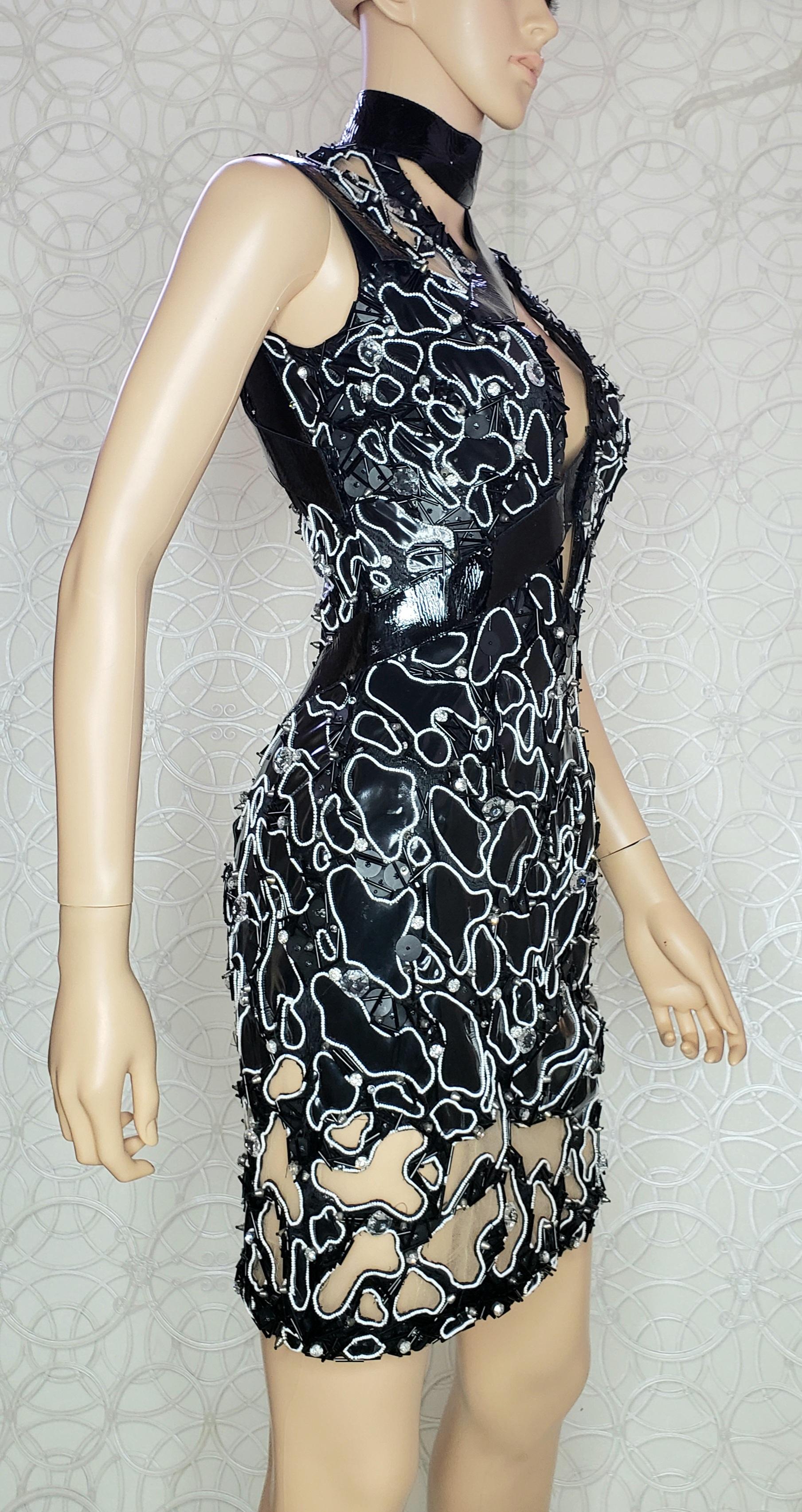 F/W 13 L#46 VERSACE ATELIER BLACK EMBELLISHED TULLE and PATENT LEATHER DRESS  3