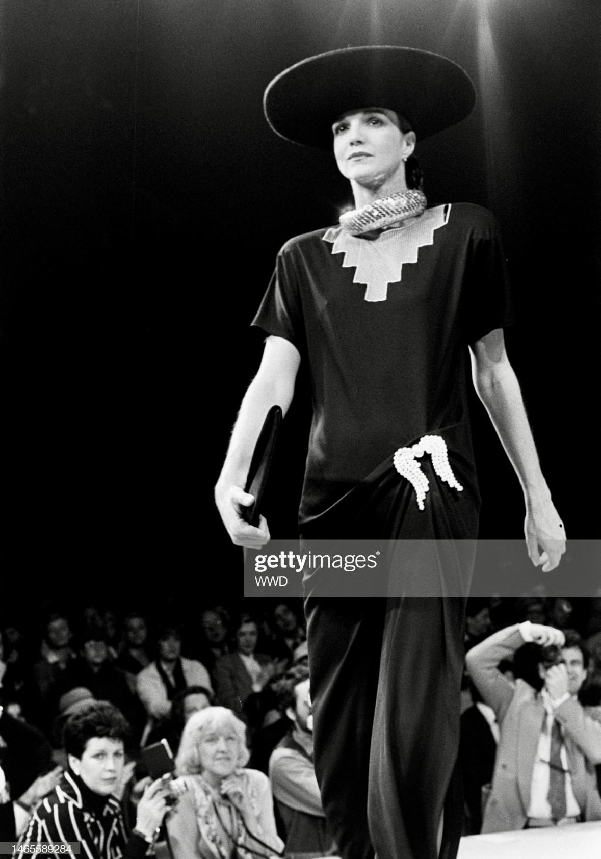F/W 1979 Chloé by Karl Lagerfeld Runway Black Geometric Embroidery Gown In Excellent Condition For Sale In West Hollywood, CA