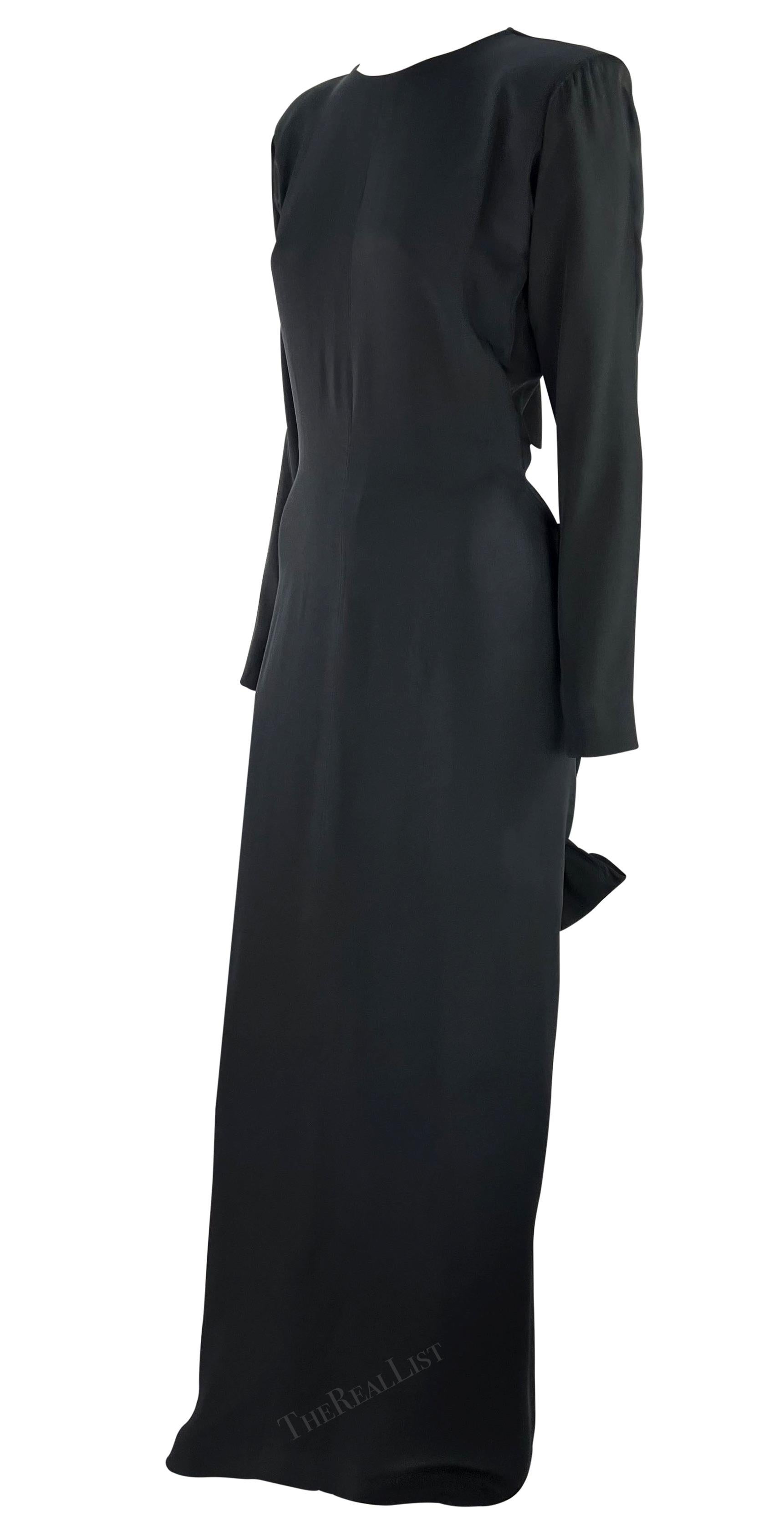 F/W 1983 Yves Saint Laurent Haute Couture Rhinestone Bow Backless Décolleté Gown For Sale 6