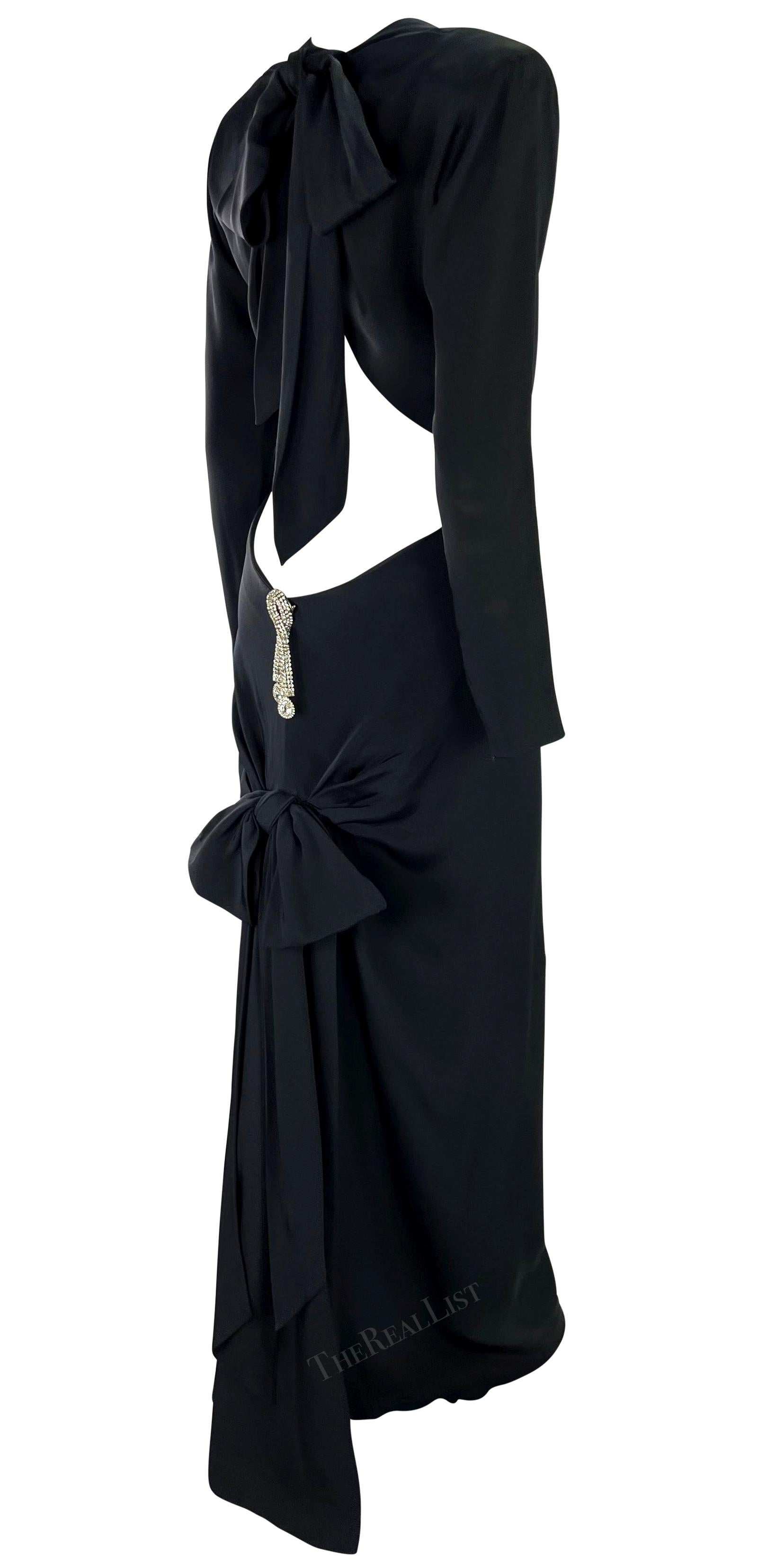F/W 1983 Yves Saint Laurent Haute Couture Rhinestone Bow Backless Décolleté Gown For Sale 2