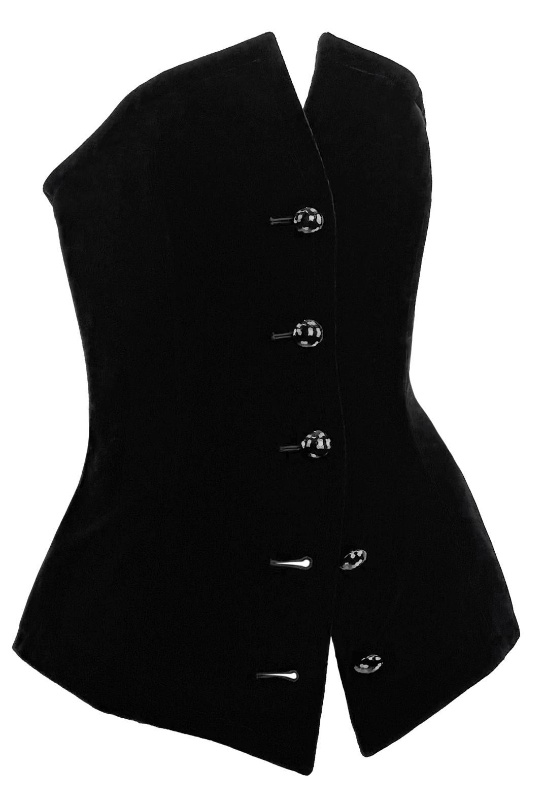 Saint Laurent Runway A/I 1985 - Top in velluto nero con spalline e senza bottoni In condizioni ottime in vendita a West Hollywood, CA