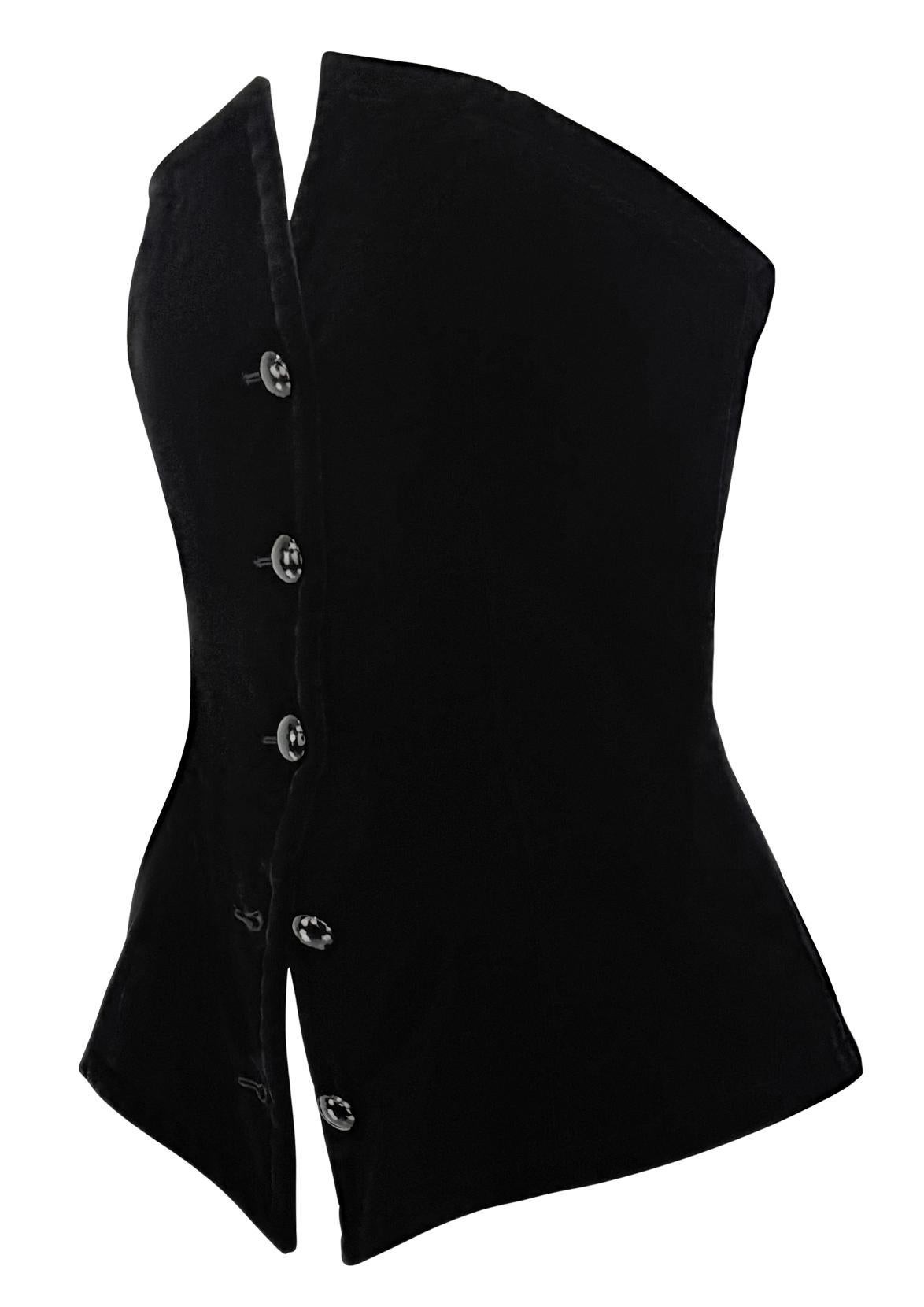 Saint Laurent Runway A/I 1985 - Top in velluto nero con spalline e senza bottoni in vendita 3