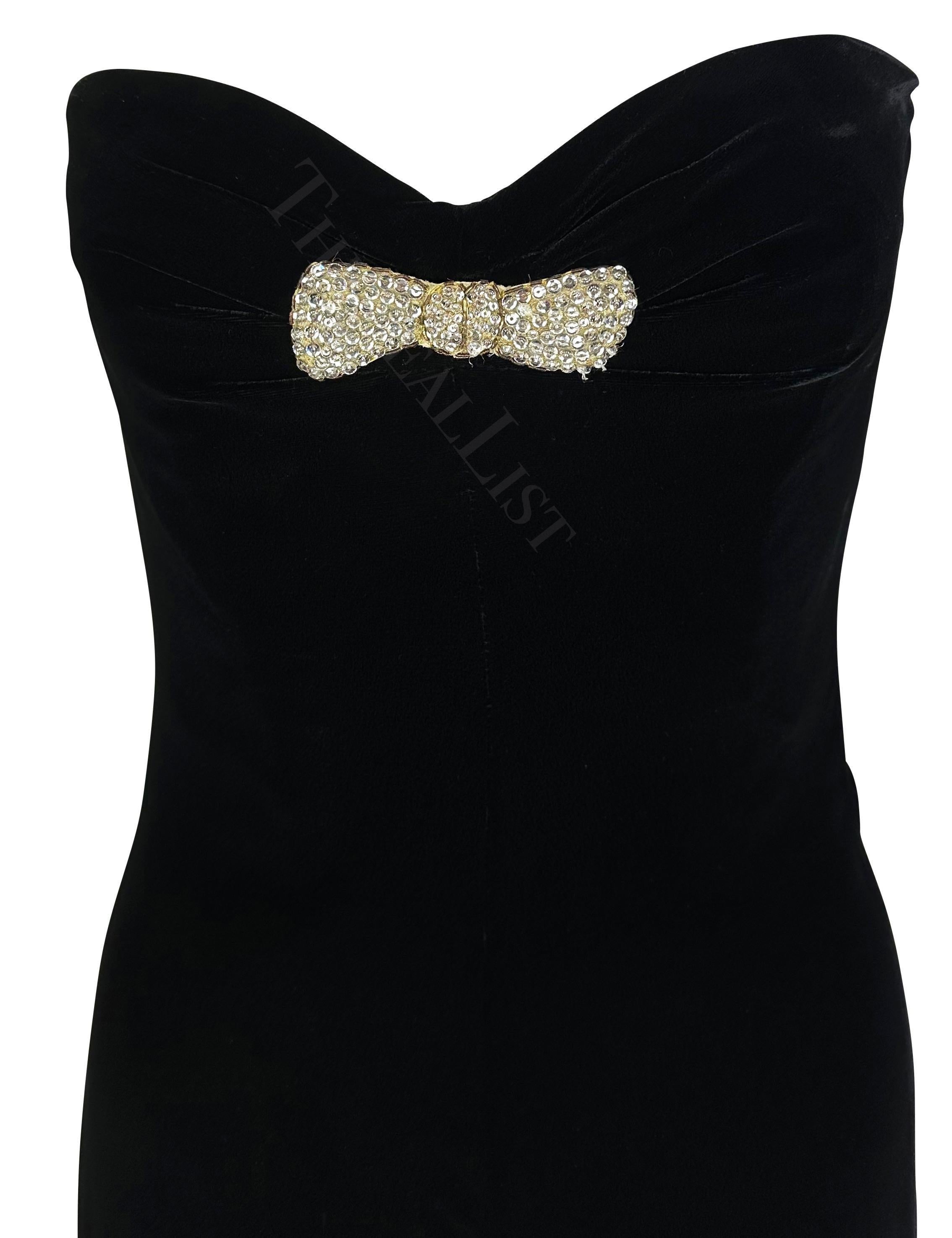 F/W 1985 Valentino Garavani Night Mini Vestido Corsé de Terciopelo Negro Lazos de Pedrería en Bueno estado para la venta en West Hollywood, CA