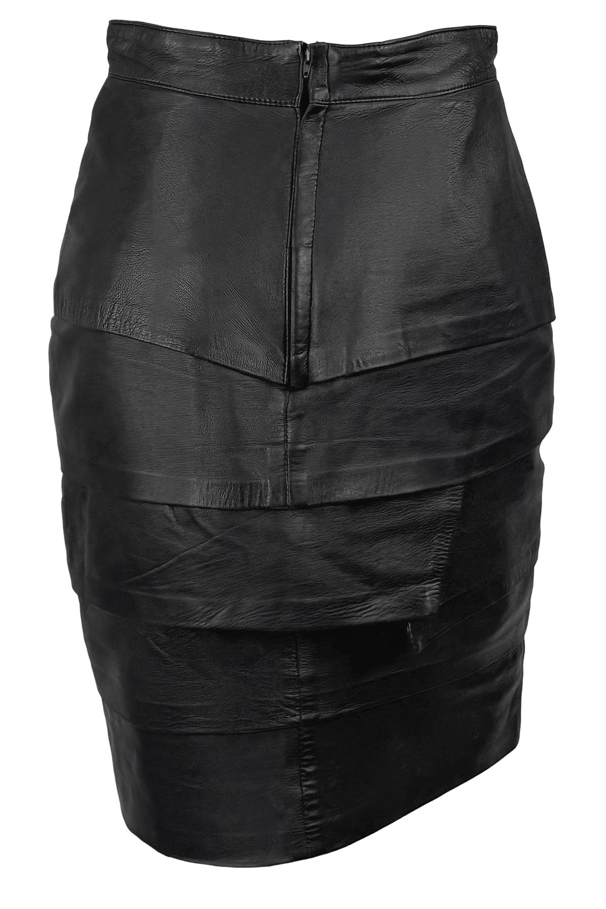 F/W 1987 Gianni Versace Runway Black Leather Ribbon Tiered Pencil Skirt For Sale 1