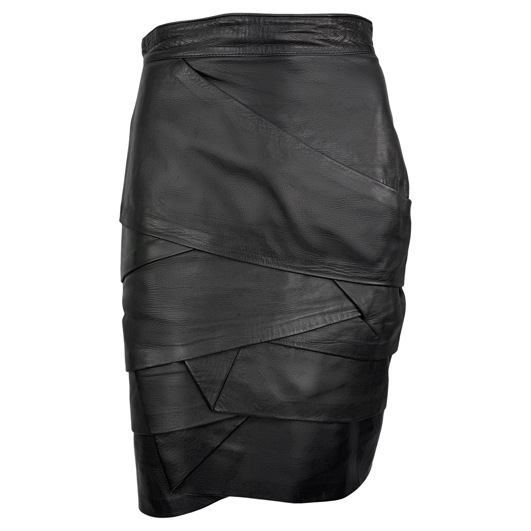 F/W 1987 Gianni Versace Runway Black Leather Ribbon Tiered Pencil Skirt For Sale