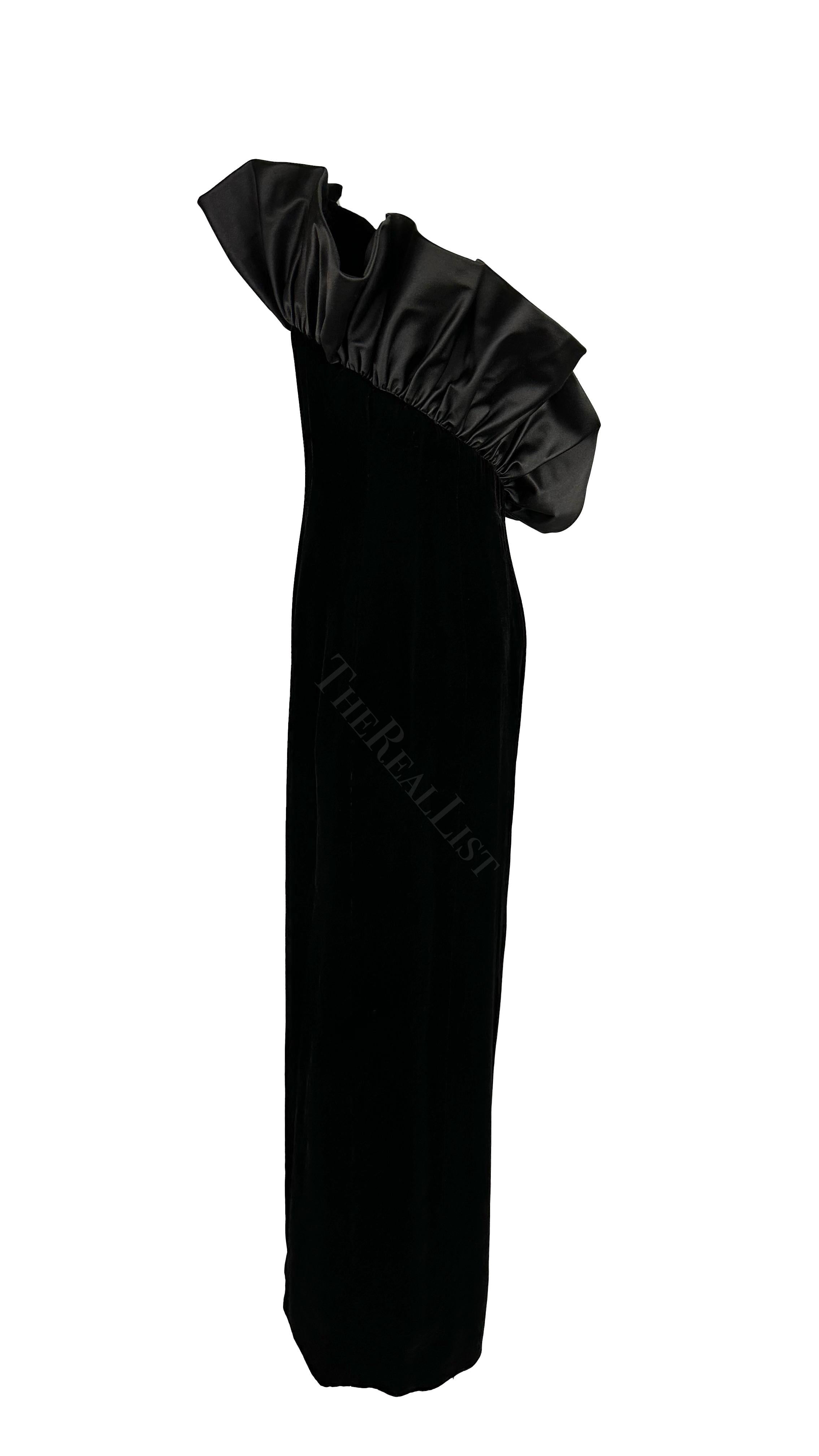 F/W 1987 Givenchy Black Velvet Sculptural Rhinestone Strapless Gown For Sale 1