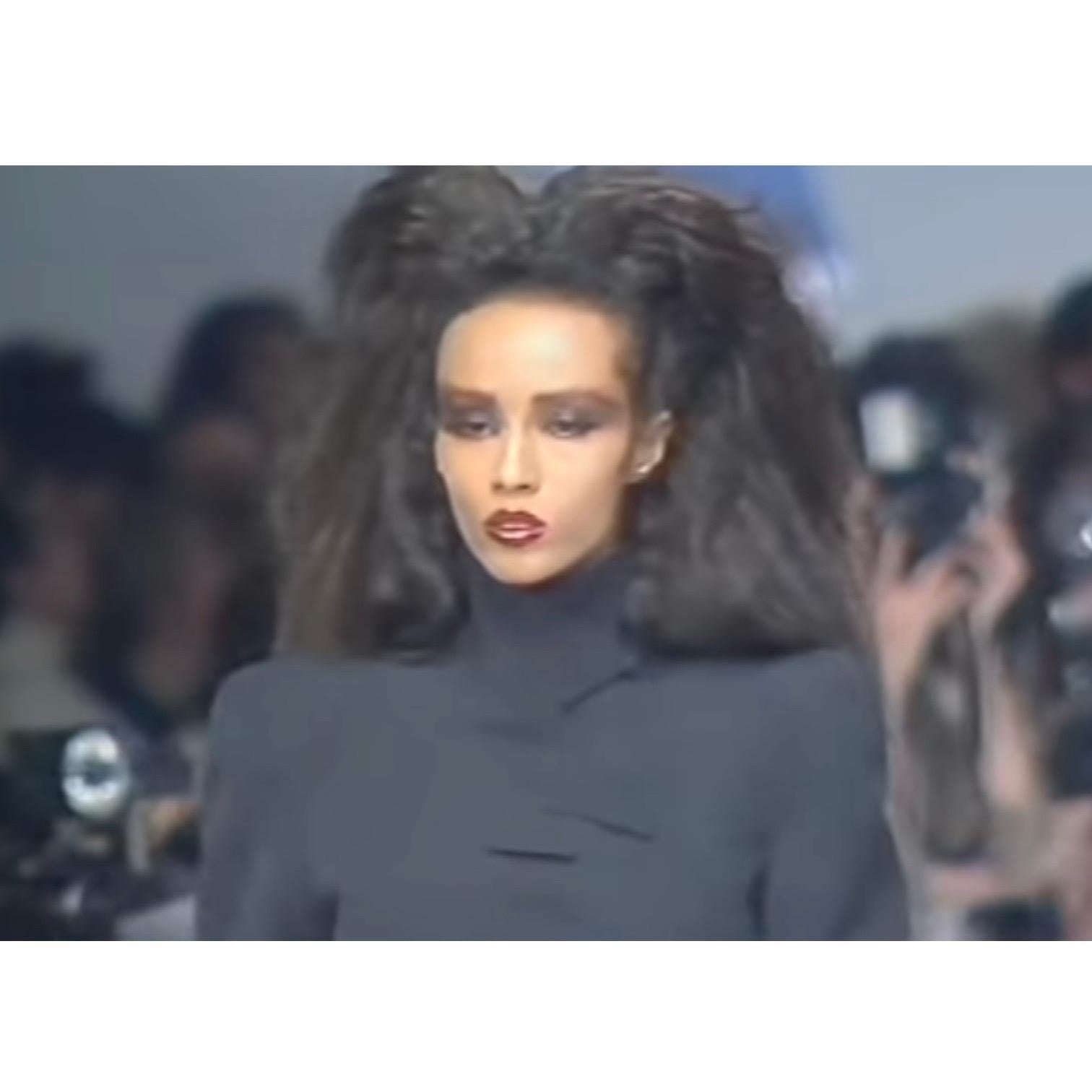 F/W 1988 Thierry Mugler Black Les Infernales Lightning Bolt Dress For Sale 5