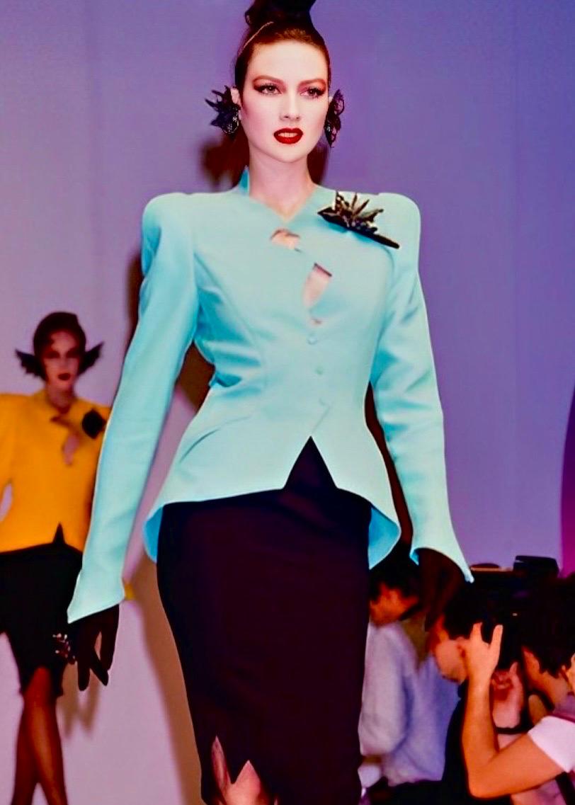 F/W 1988 Thierry Mugler Green Iconic Runway Documented Les Infernales Suit 4