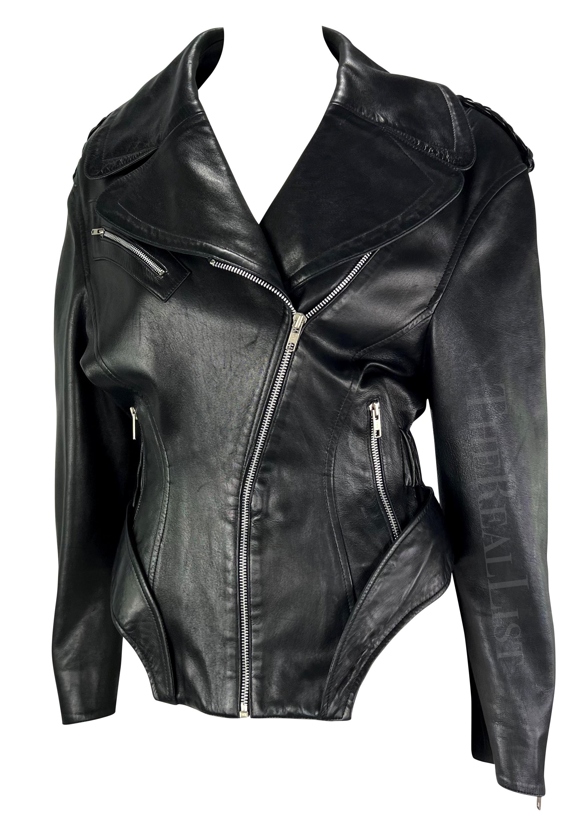 F/W 1988 Thierry Mugler 'Les Infernales' Hip Cutout Leather Moto Biker Jacket In Good Condition For Sale In West Hollywood, CA