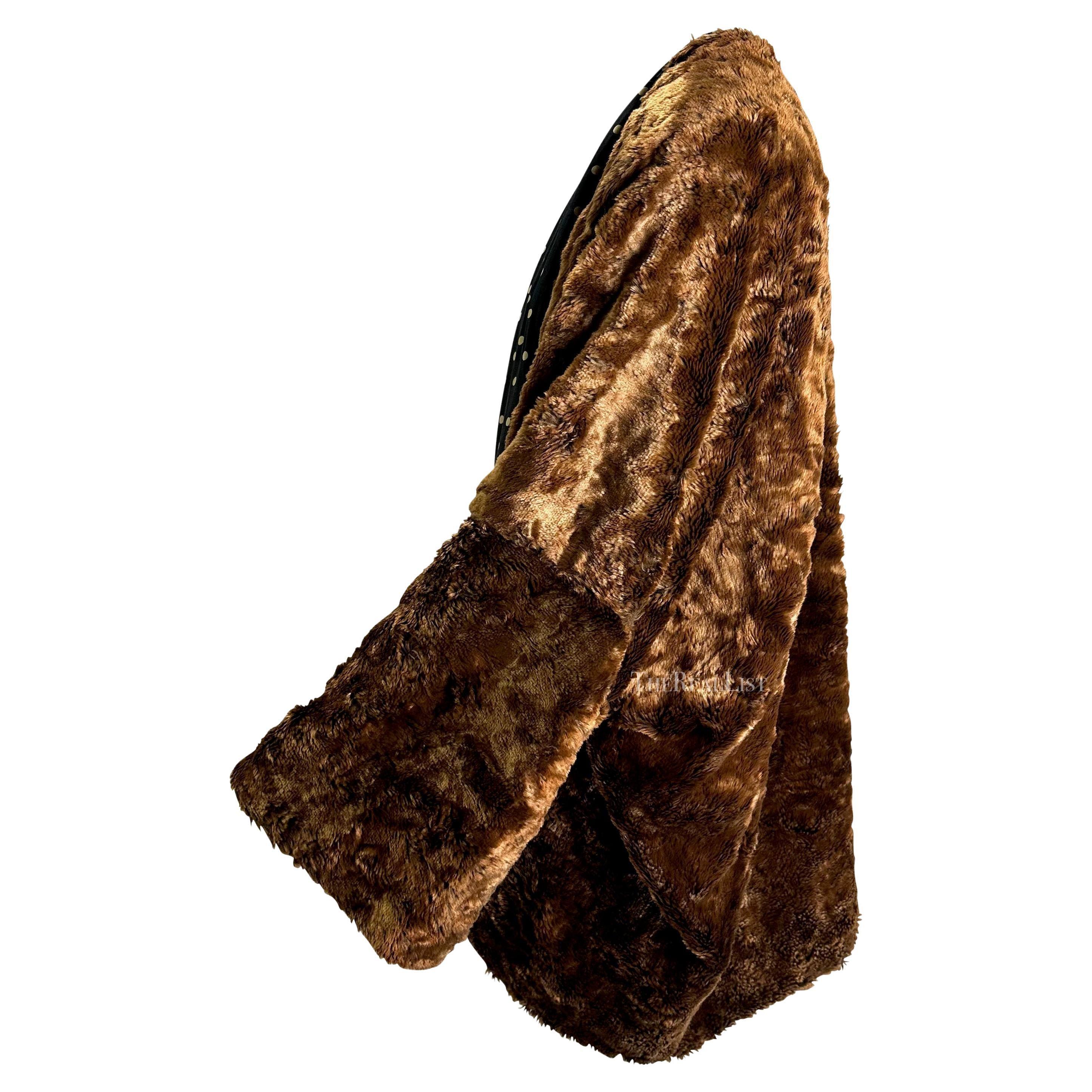 A/I 1989 Dolce & Gabbana - Giacca con scialle in pelliccia sintetica marrone a Dot Dot Dot in vendita 1