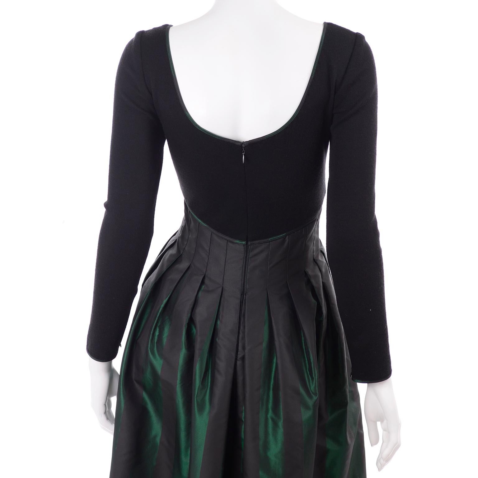 Robe de soirée à rayures noires et vertes iridescentes Geoffrey Beene, collection A/H 1989 en vente 7