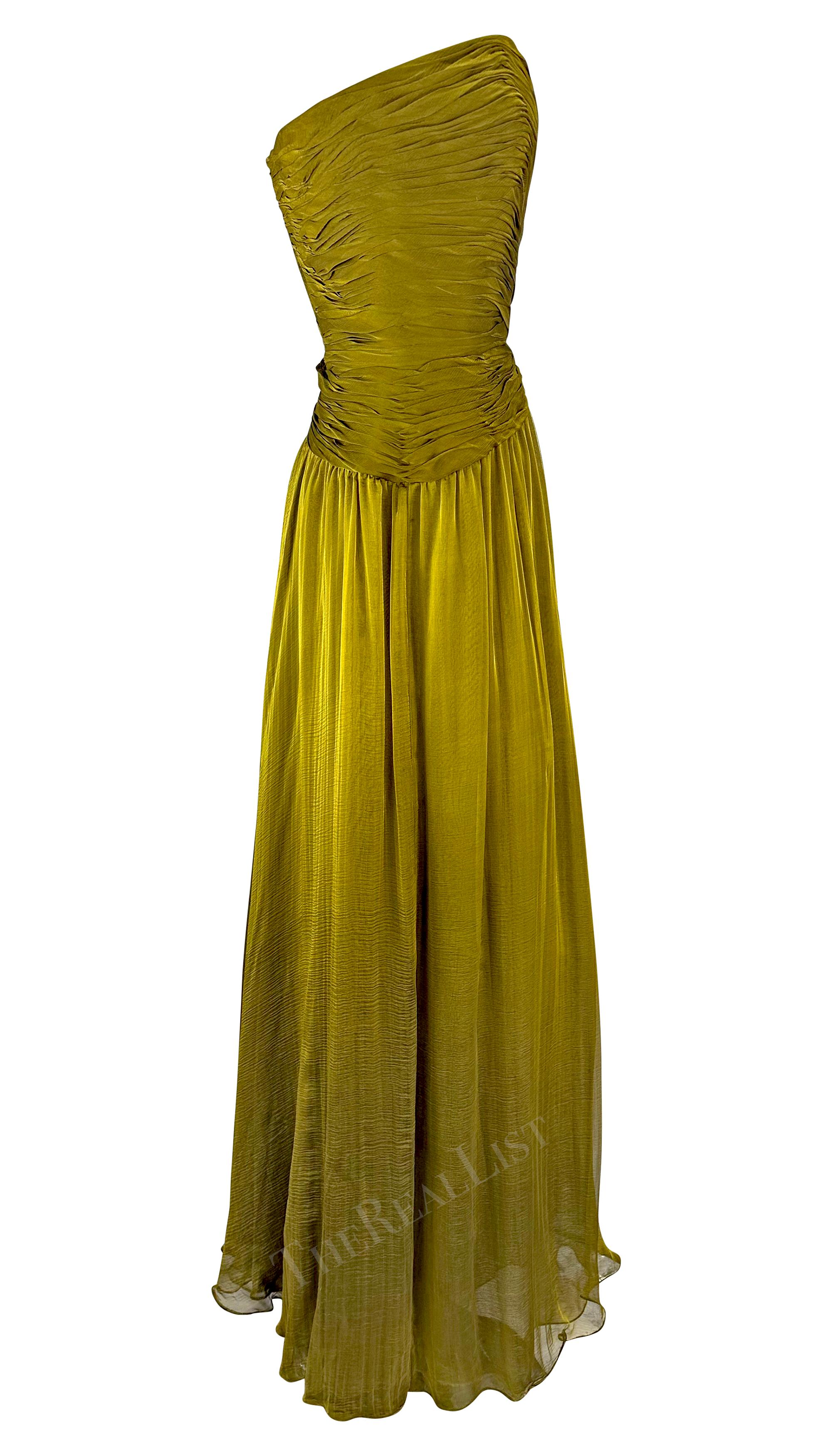 F/W 1989 Oscar de la Renta Runway Chartreuse Chiffon Strapless Gown  For Sale 2