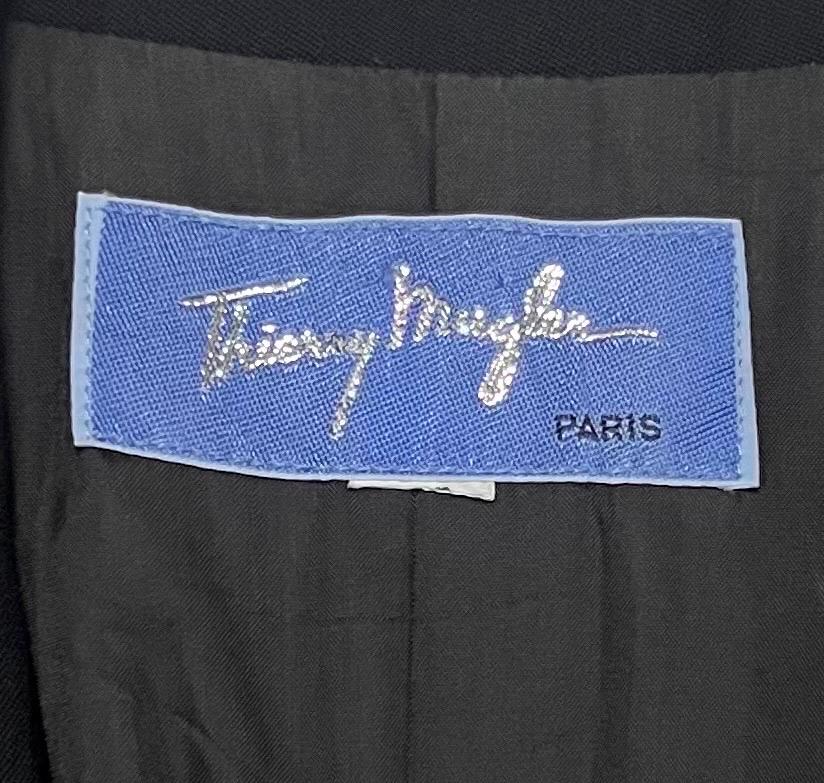 F/W 1989 Thierry Mugler Black Futuristic Bullet Metal Runway Jacket  For Sale 5