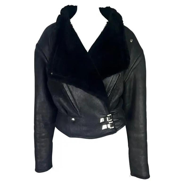 F/W 1989 Thierry Mugler 'Hiver Buick' Chaqueta de piel de oveja negra sobredimensionada